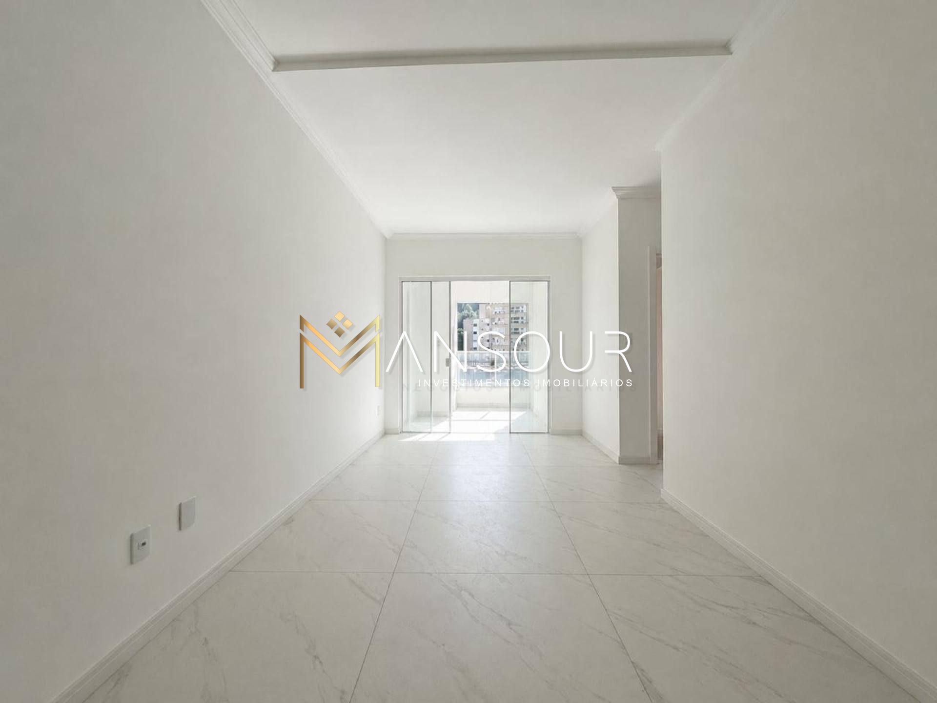 Apartamento Para Vender com 2 quartos e 1 suíte no bairro Morretes em Itapema