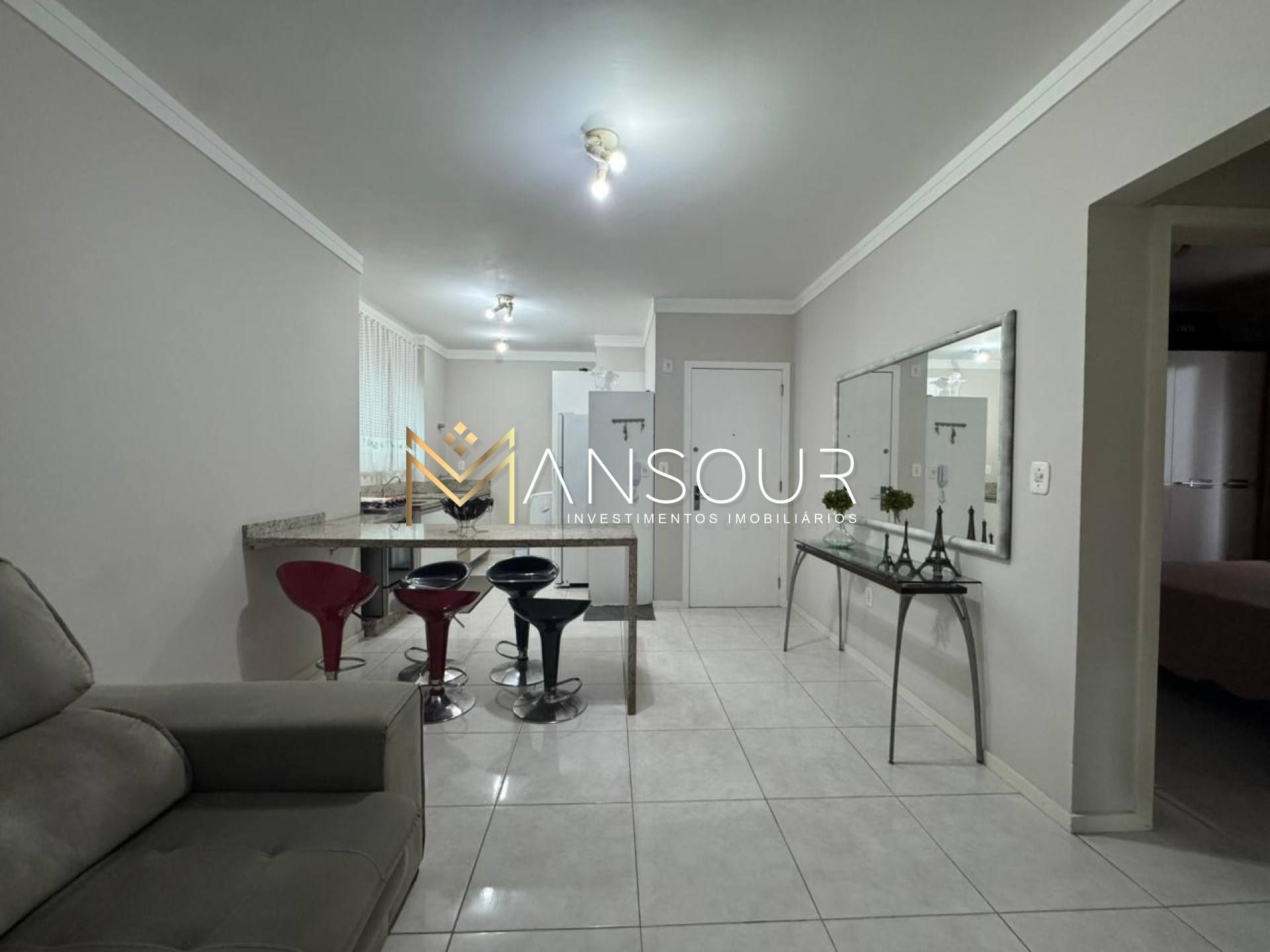 Apartamento Para Vender com 2 quartos 1 suítes no bairro Meia Praia em Itapema