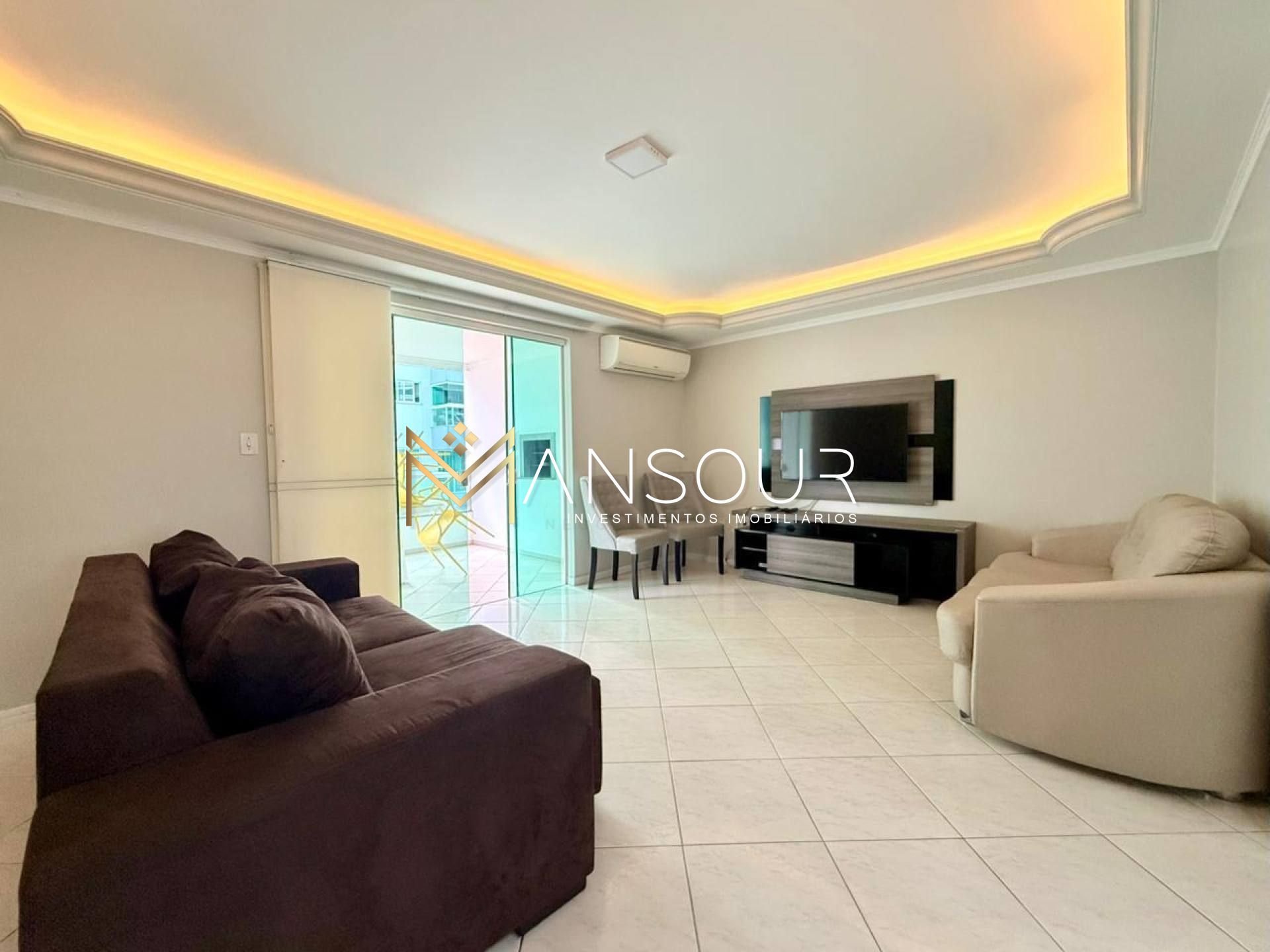 Apartamento Para Vender com 3 quartos 1 suítes no bairro Meia Praia em Itapema