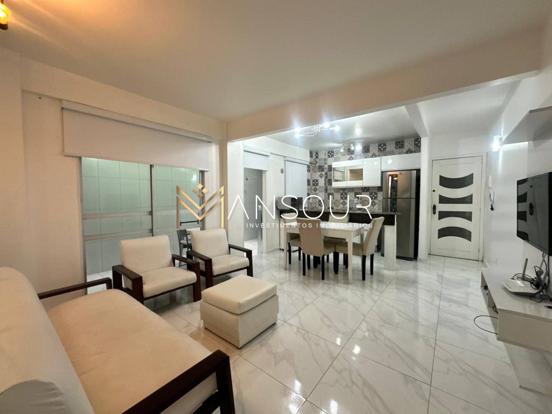 Apartamento Para Vender com 2 quartos 2 suítes no bairro Meia Praia em Itapema