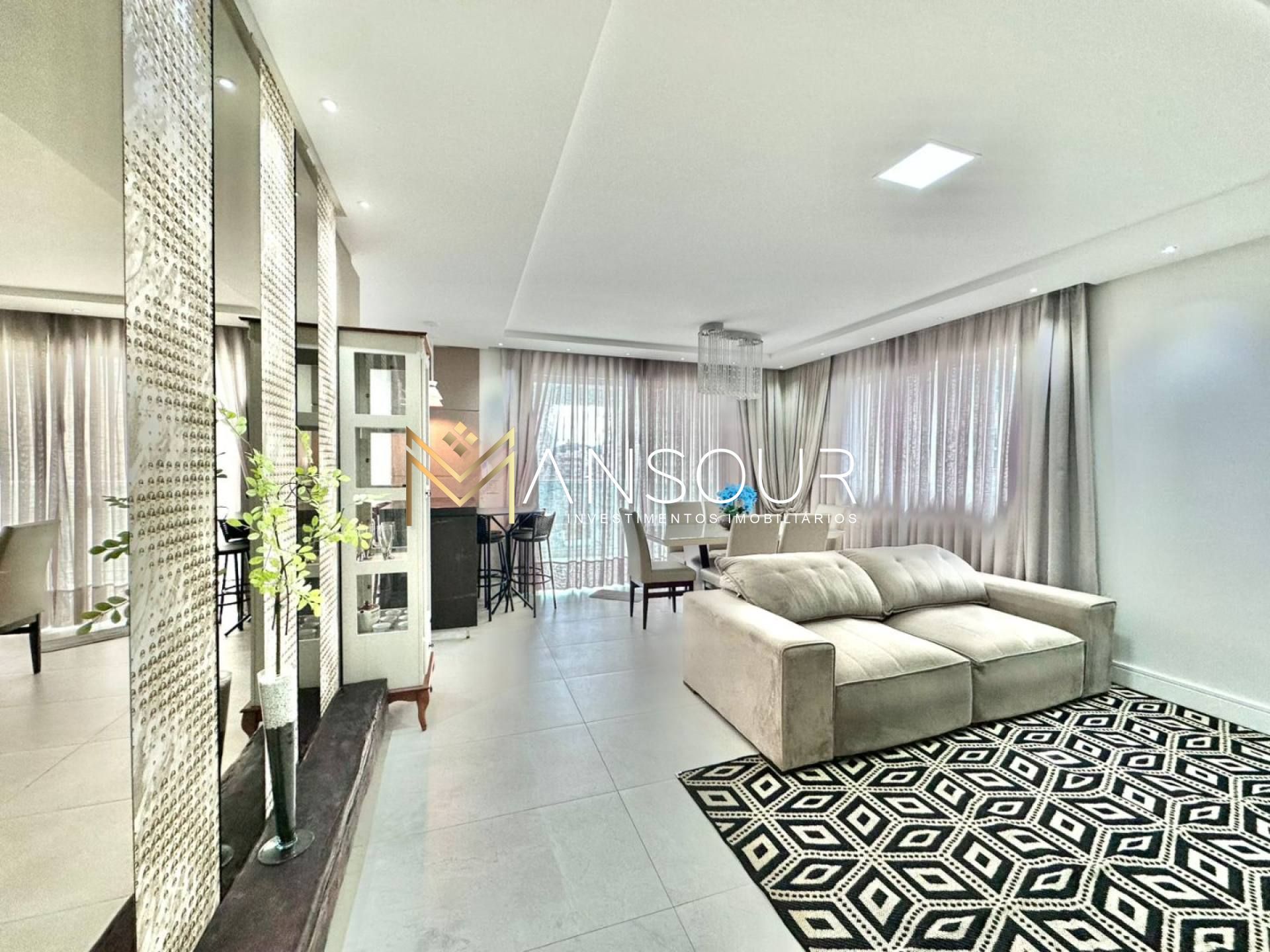 Apartamento Para Vender com 3 quartos 3 suítes no bairro Meia Praia em Itapema
