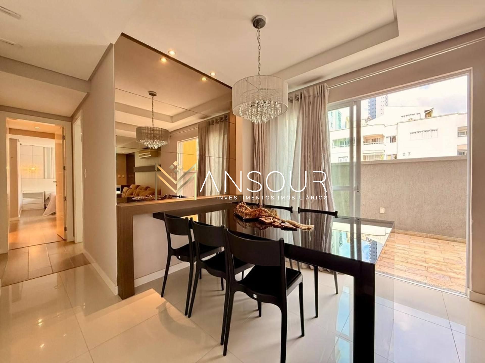 Apartamento Para Vender com 2 quartos 2 suítes no bairro Meia Praia em Itapema