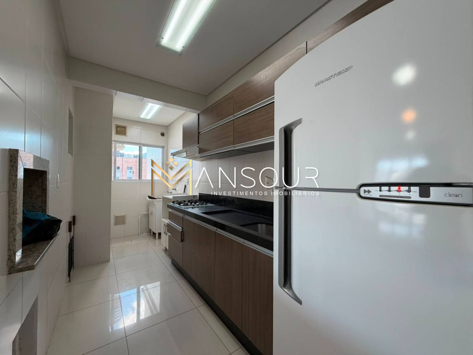 Apartamento Para Vender com 02 quartos e 01 suíte no bairro Nações em Balneário Camboriú