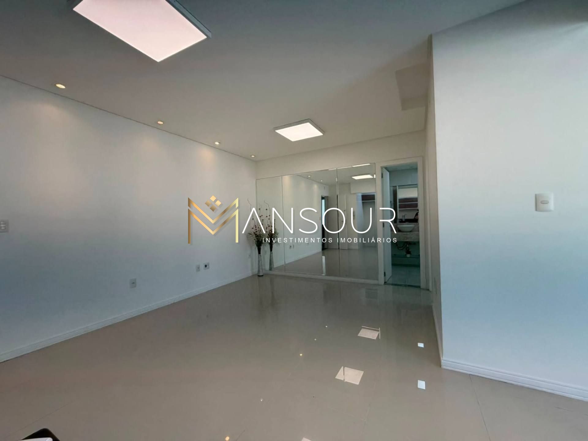 Apartamento Para Vender com 01 quarto no bairro Nações em Balneário Camboriú
