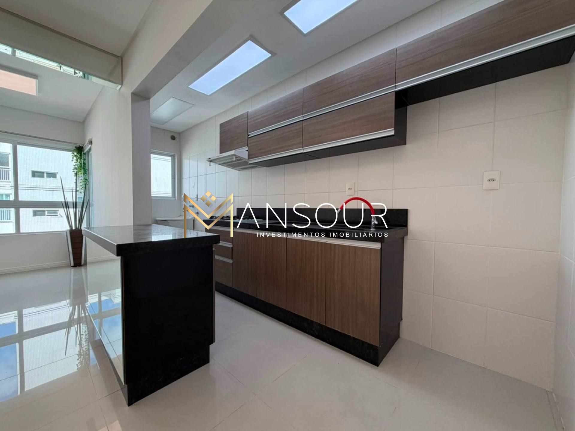 Apartamento Para Vender com 01 quarto no bairro Nações em Balneário Camboriú