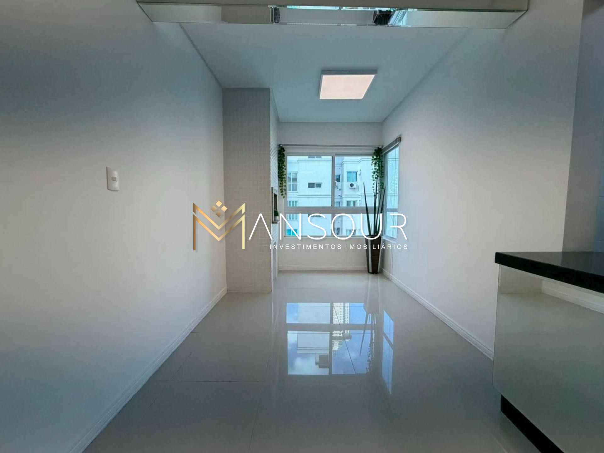 Apartamento Para Vender com 01 quarto no bairro Nações em Balneário Camboriú