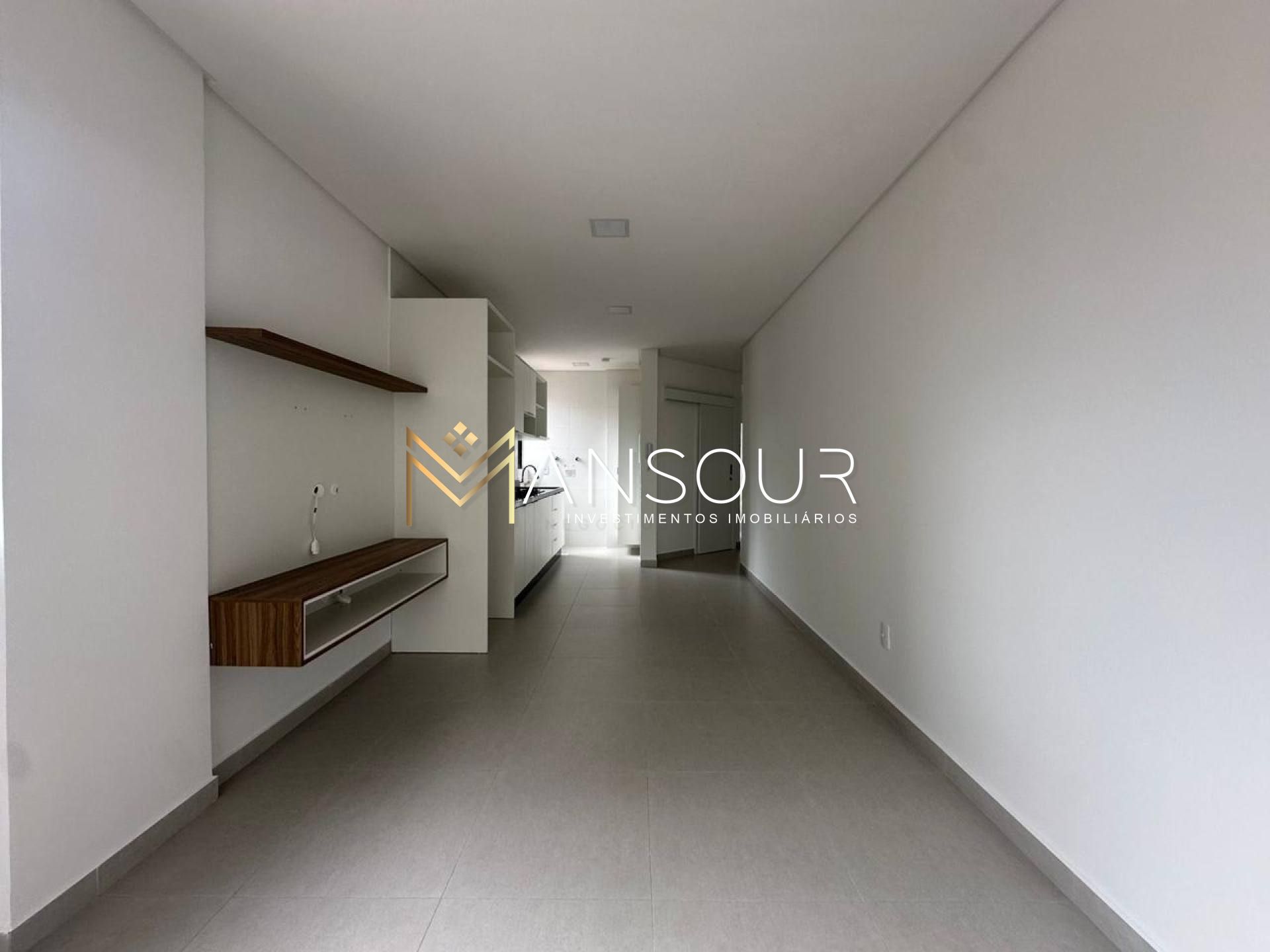 Apartamento Para Vender com 2 suítes no bairro Pereque em Porto Belo