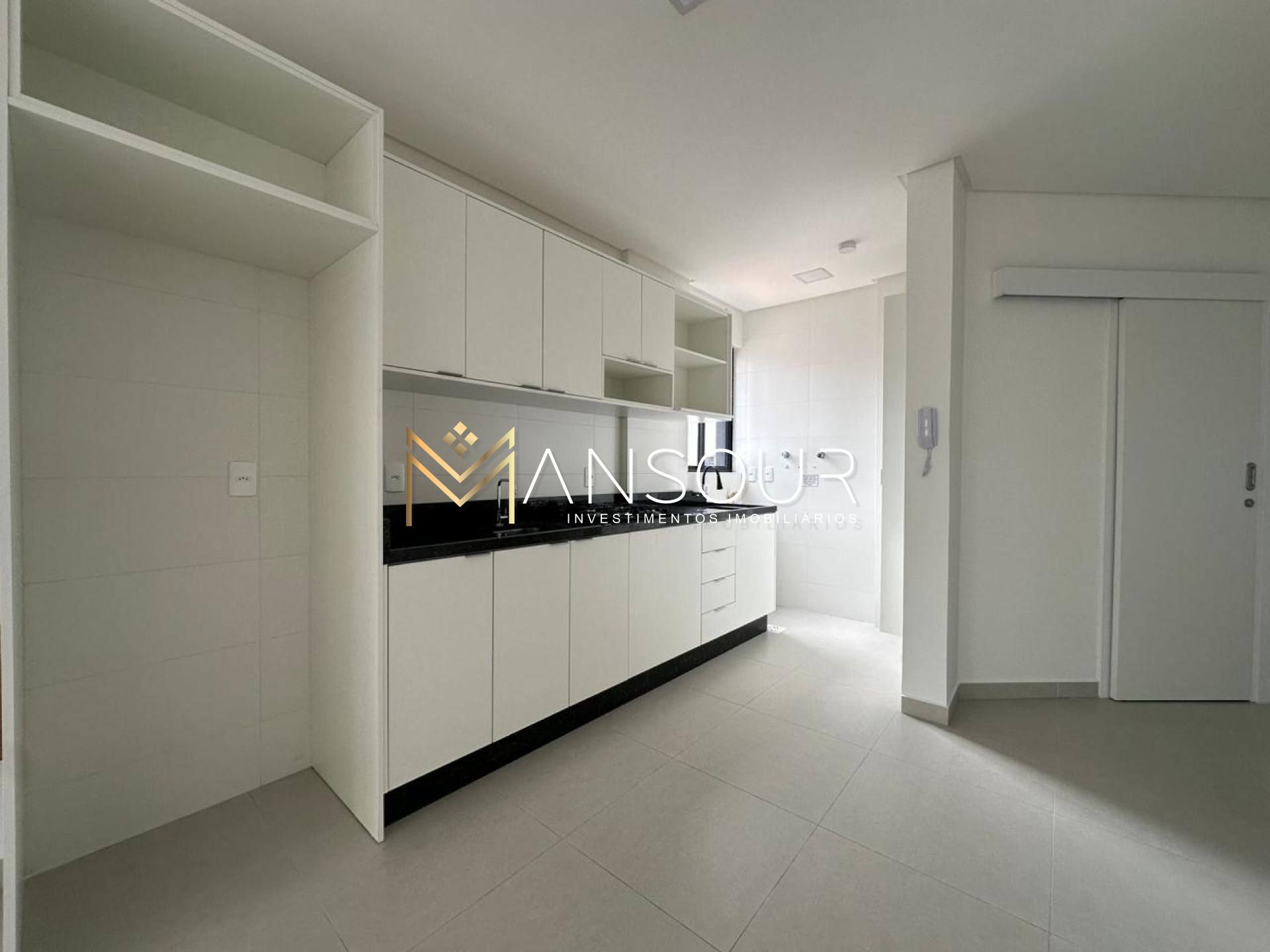 Apartamento Para Vender com 2 suítes no bairro Pereque em Porto Belo