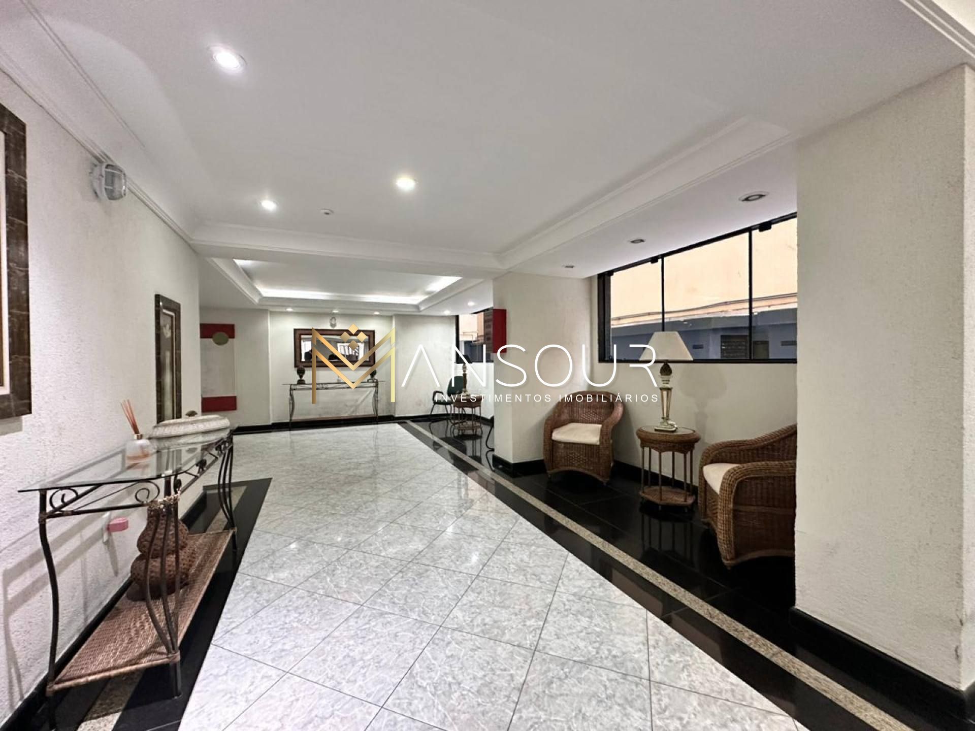 Apartamento Para Vender com 1 quarto e 2 suítes no bairro Avenida Atlântica  em Balneário Camboriú