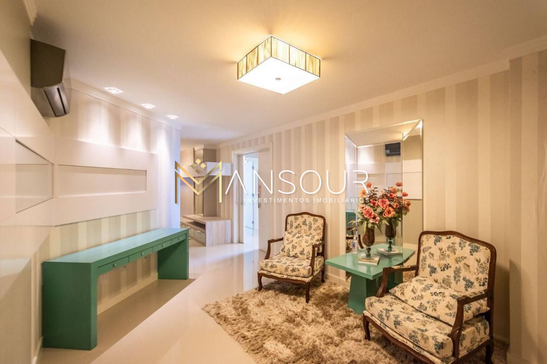 Apartamento Para Vender com 3 suítes no bairro Meia Praia em Itapema