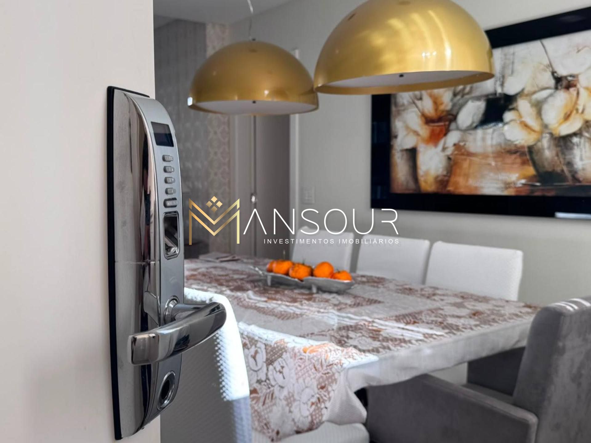 Apartamento Para Vender com 02 quartos e 02 suítes no bairro Centro em Balneário Camboriú