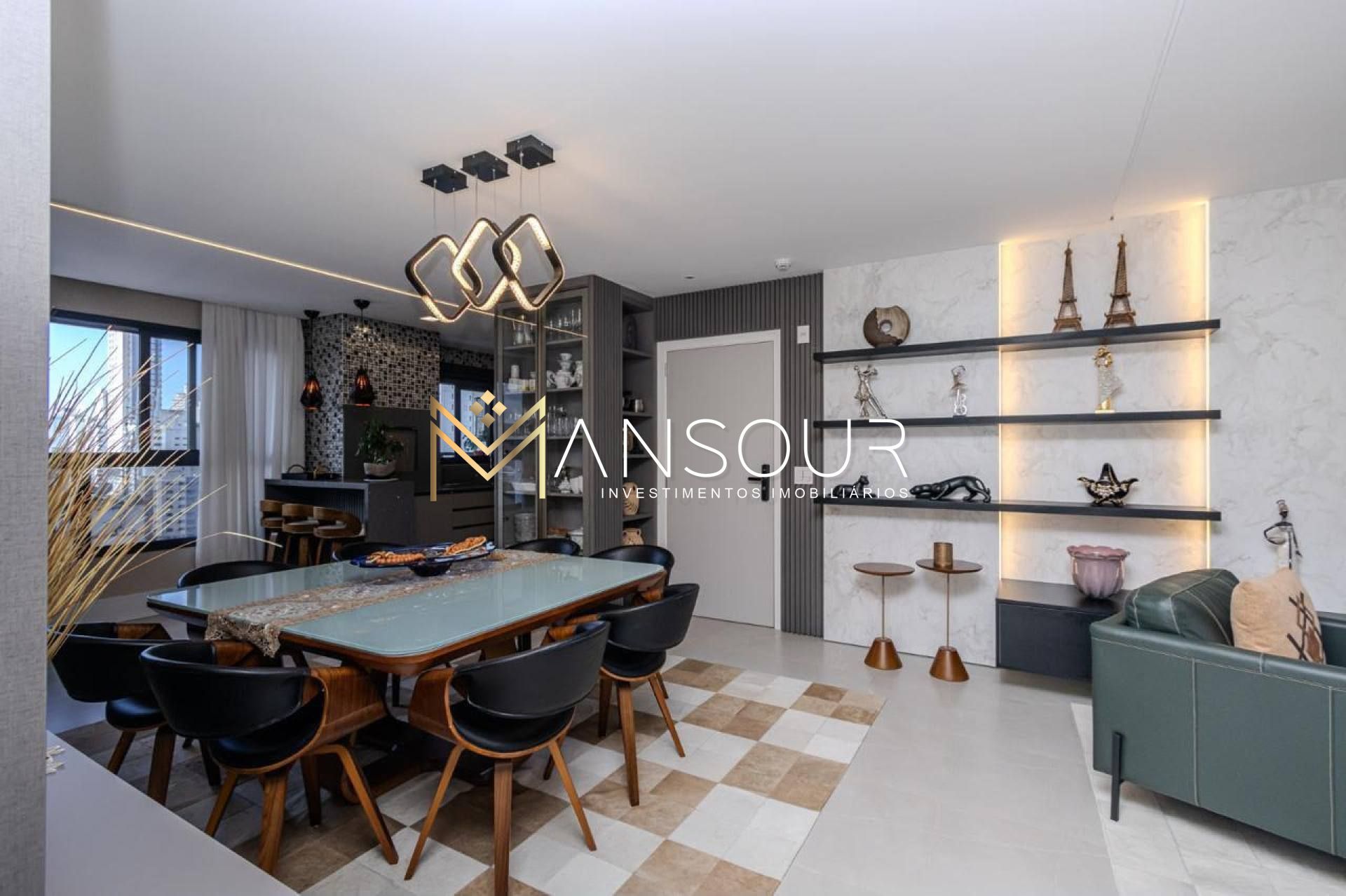 Apartamento Para Vender com 04 suítes no bairro Centro em Balneário Camboriú