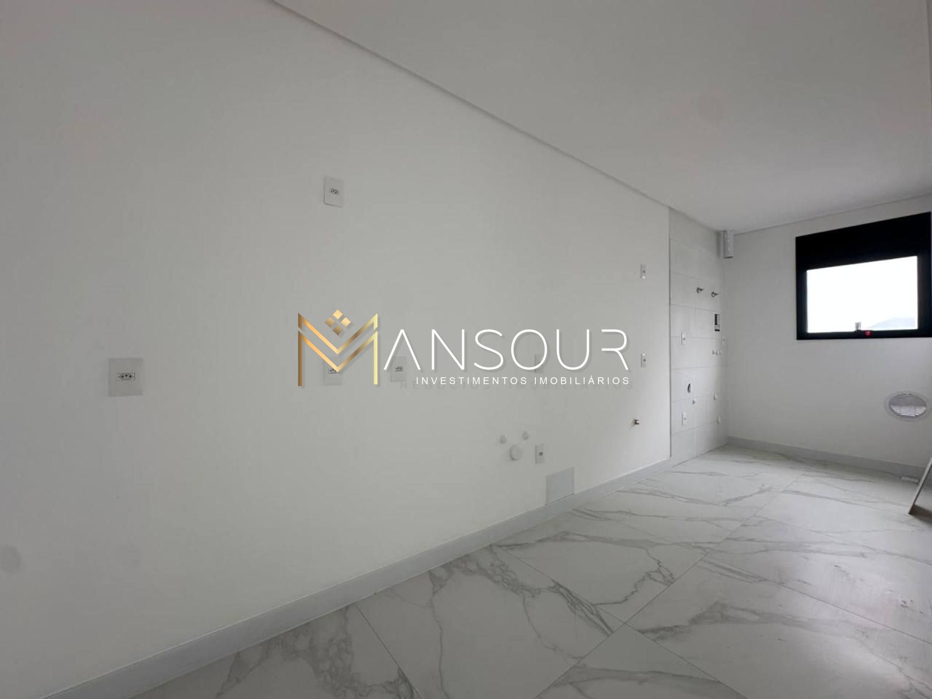 Apartamento Para Vender com 02 suítes no bairro Morretes em Itapema