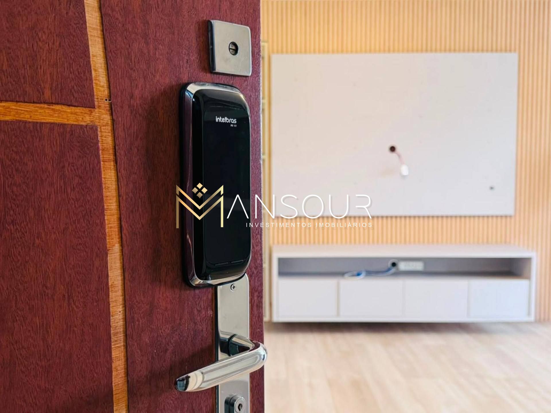 Apartamento Para Vender com 02 quartos no bairro Santa Regina em Camboriú