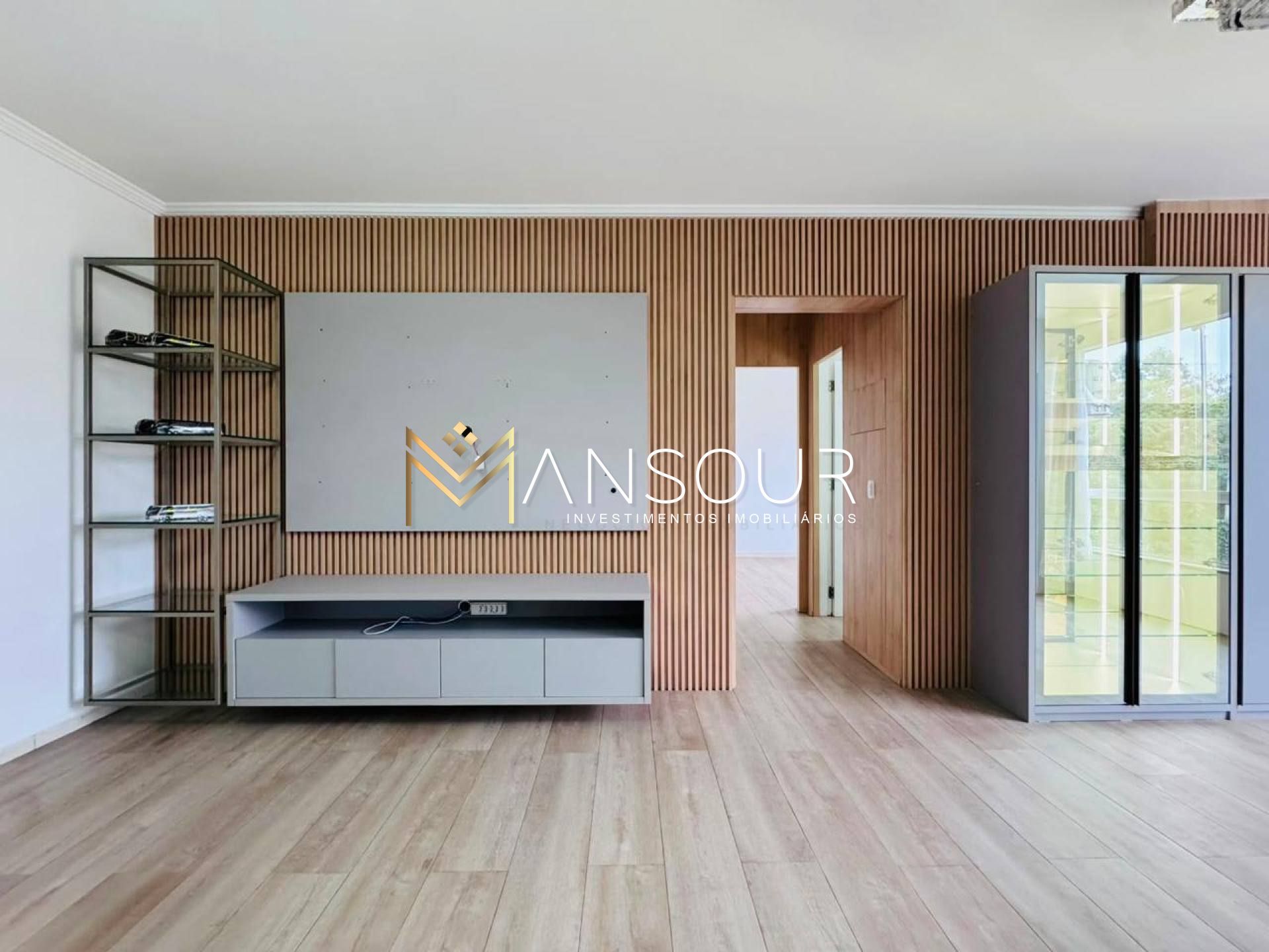 Apartamento Para Vender com 02 quartos no bairro Santa Regina em Camboriú