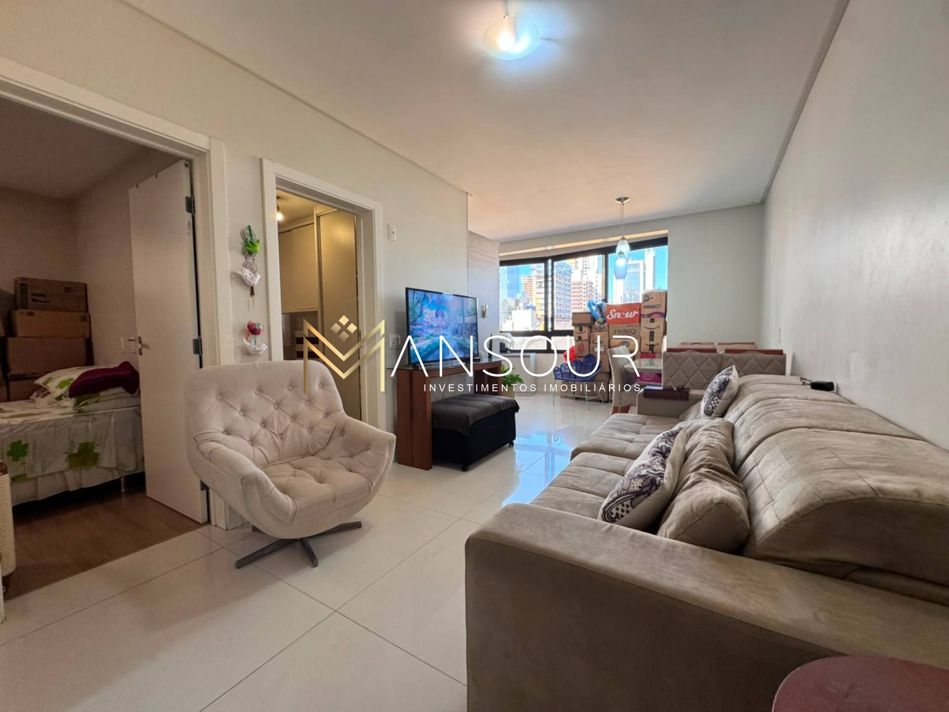 Apartamento Para Vender com 02 quartos no bairro Nações em Balneário Camboriú
