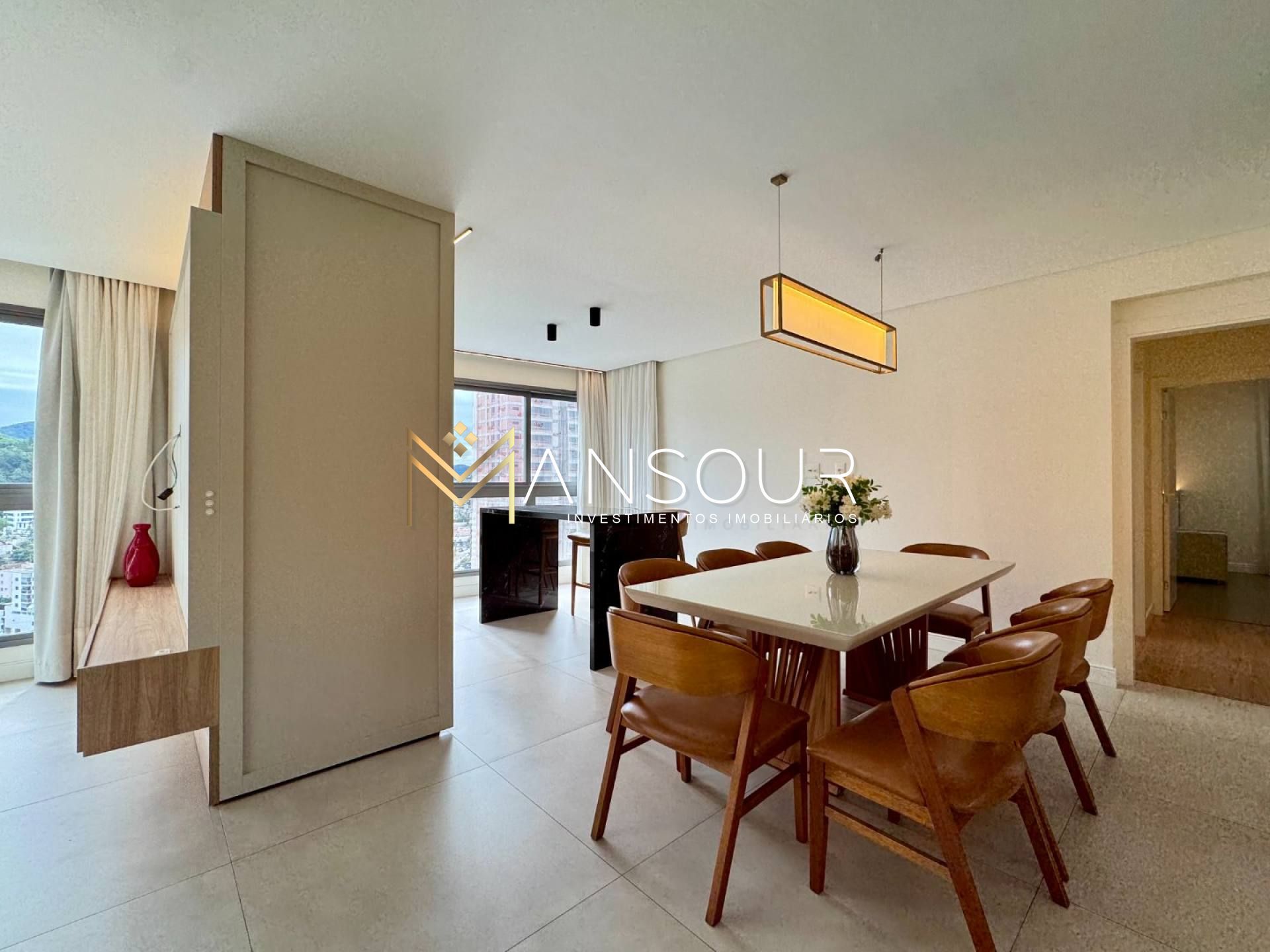 Apartamento Para Vender com 03 suítes no bairro Centro em Balneário Camboriú