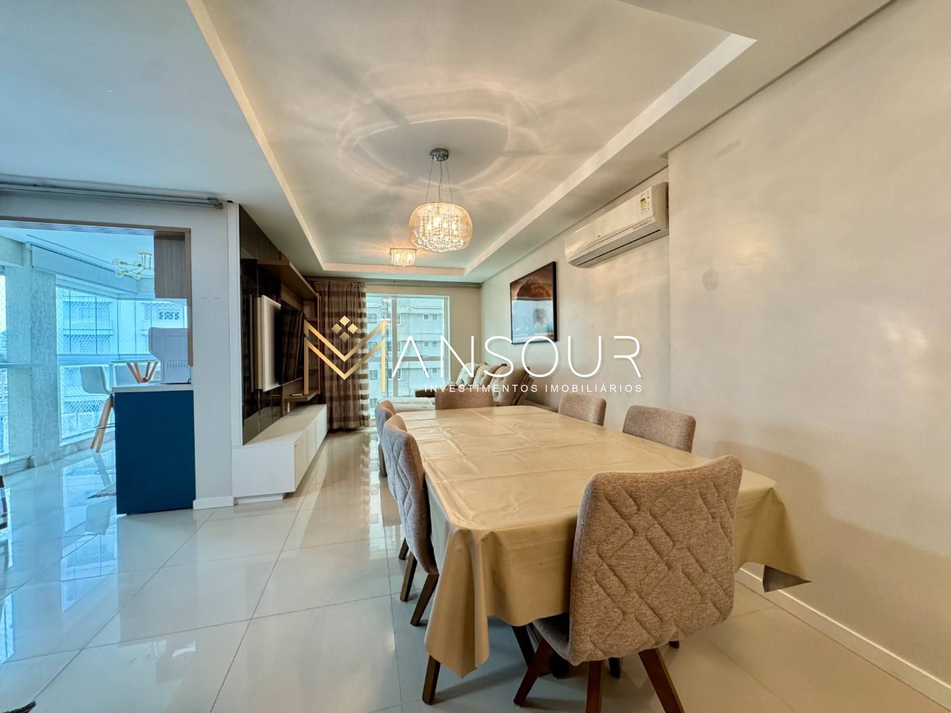 Apartamento Para Vender com 02 suítes no bairro Meia Praia em Itapema