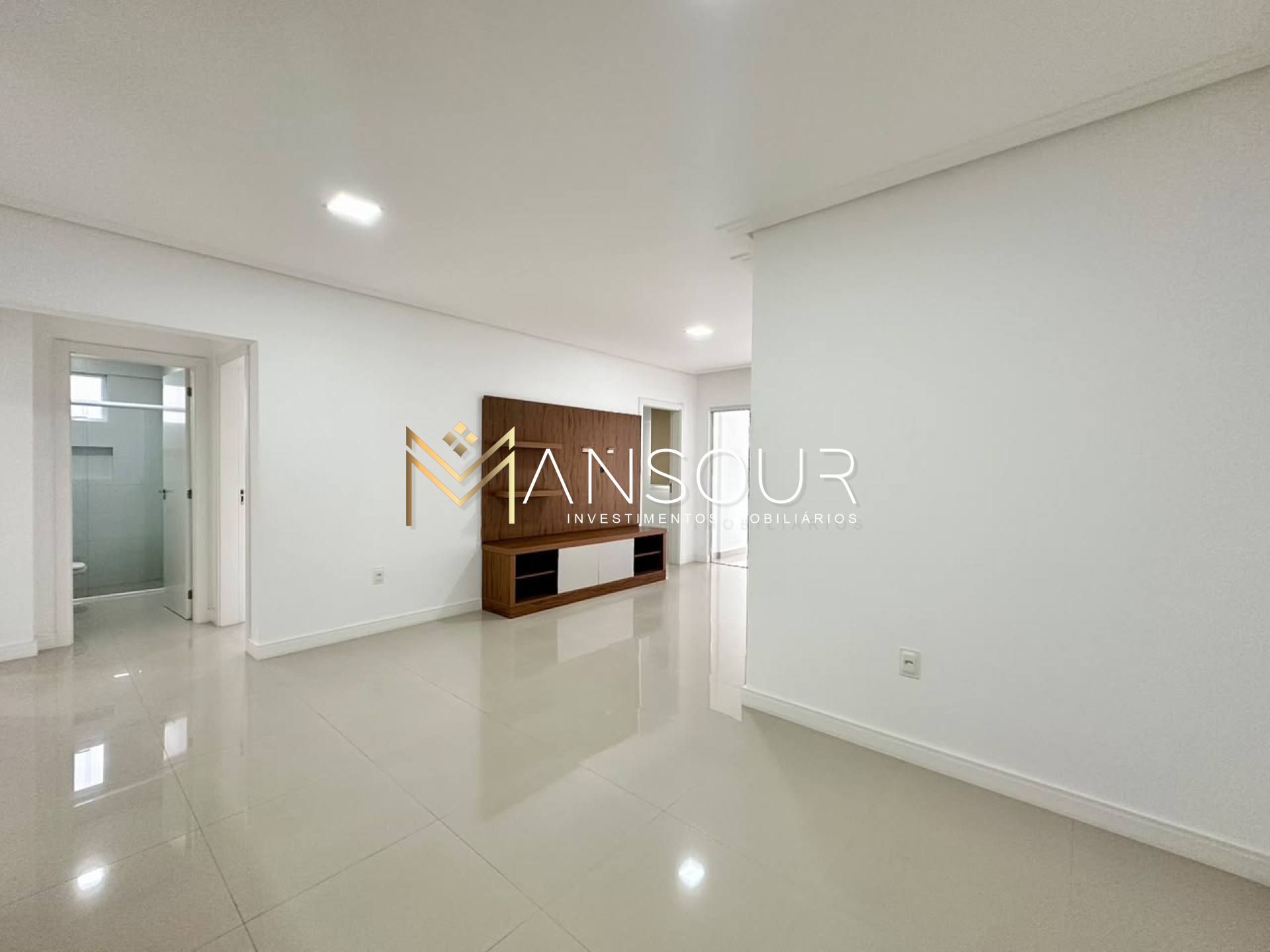 Apartamento Para Vender com 02 quartos E 01 suíte no bairro Meia Praia em Itapema