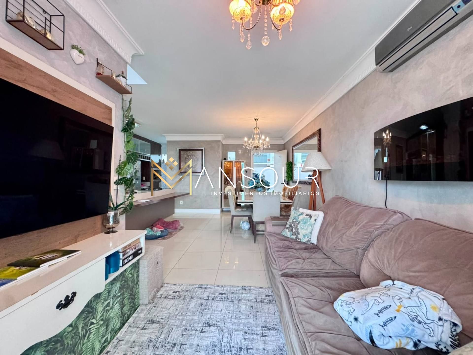 Casa Para Vender 02 suítes no bairro Praia dos Amores em Balneário Camboriú