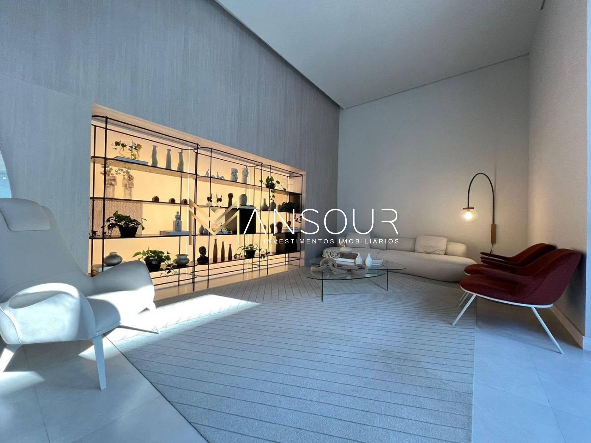Apartamento Para Vender com 03 suítes no bairro Meia Praia em Itapema