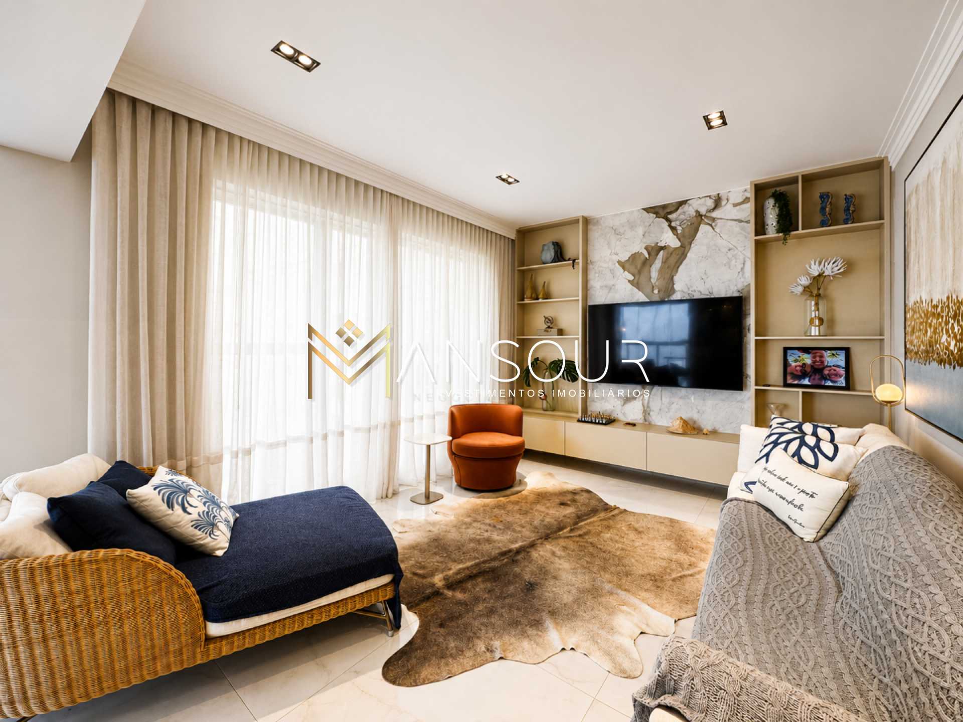 Apartamento Para Vender 03 suítes no bairro Meia Praia em Itapema