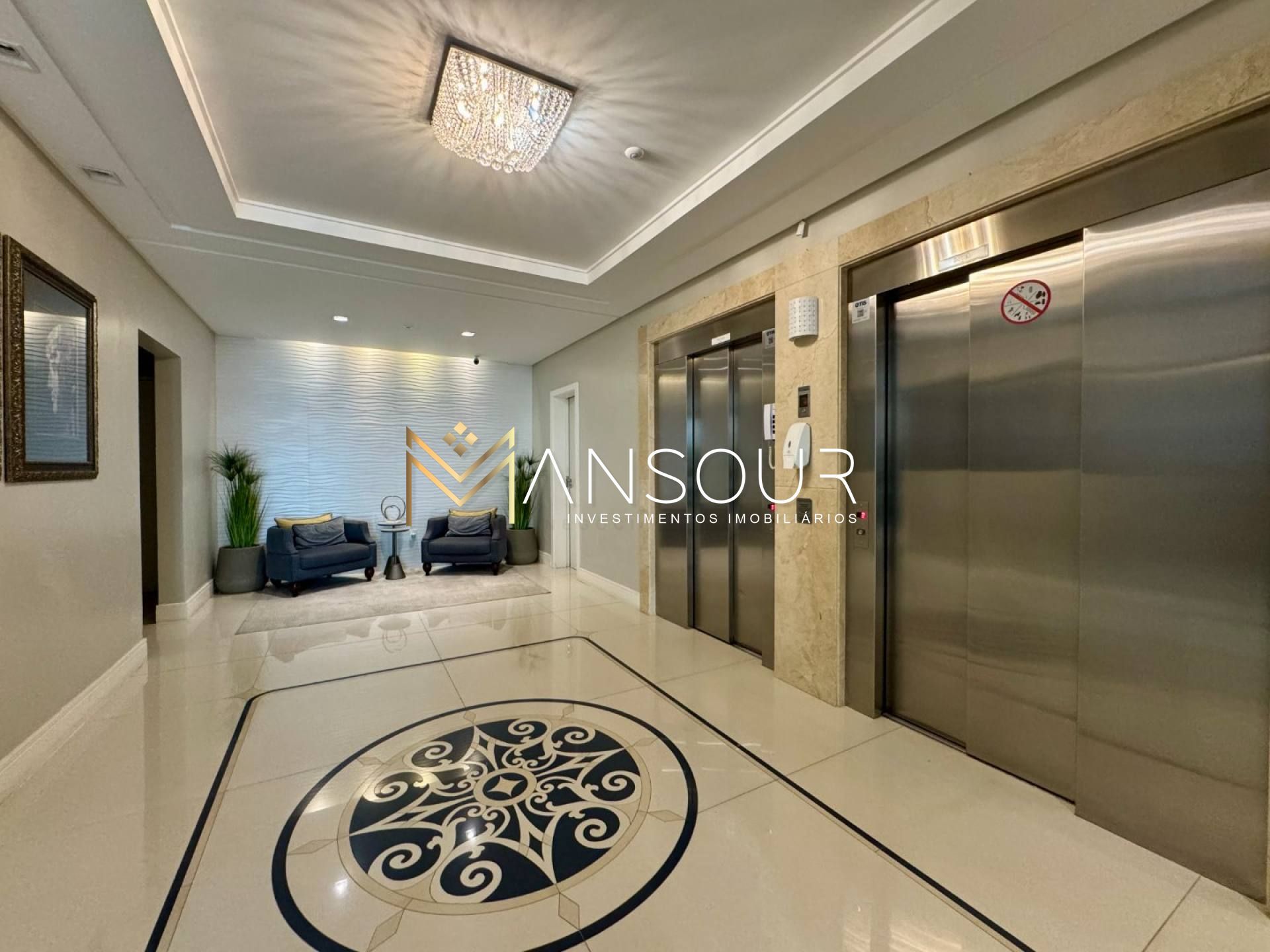 Apartamento Para Vender com 02 quartos 01 suítes no bairro Pioneiros em Balneário Camboriú