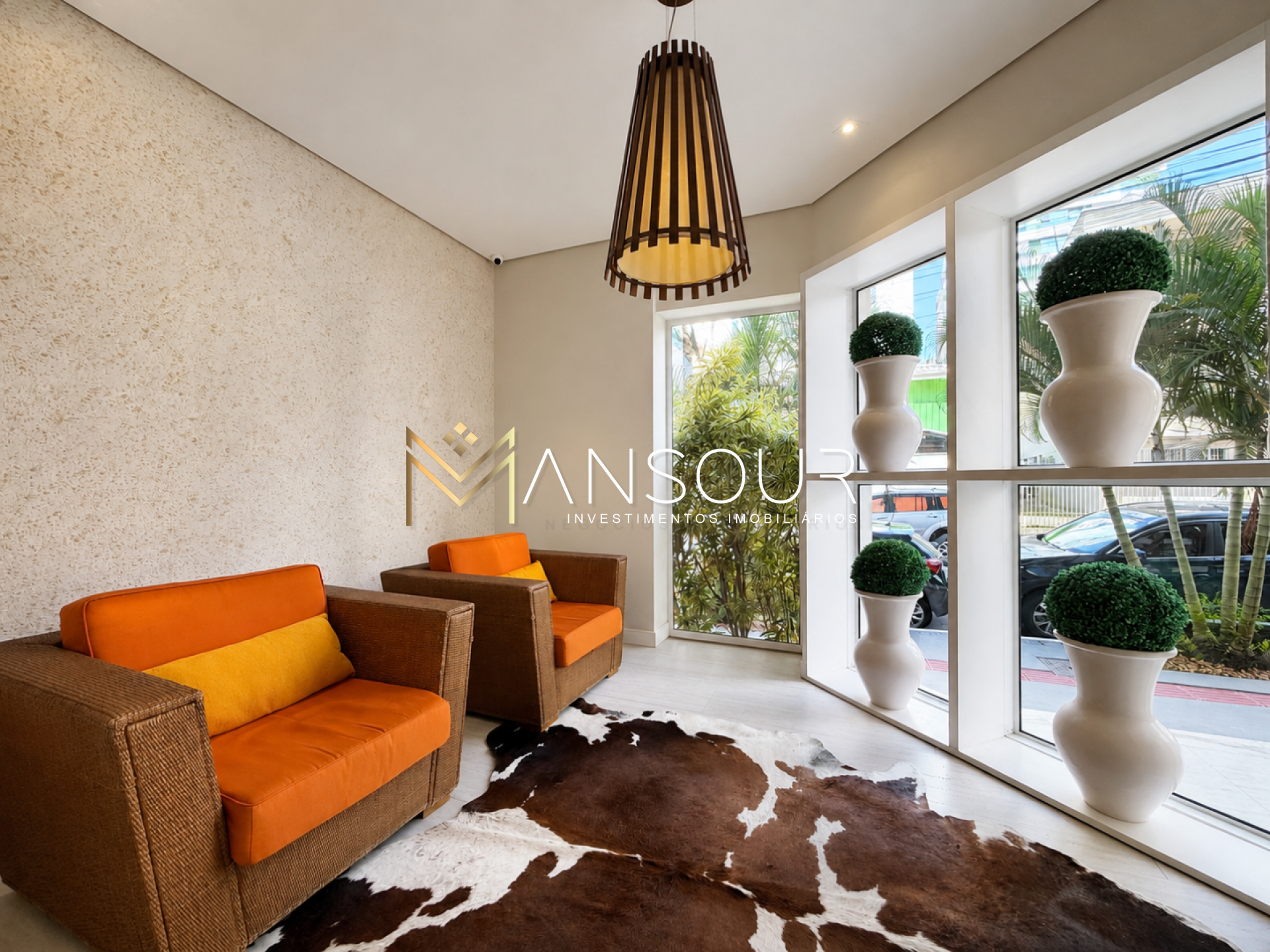 Apartamento Para Vender com 01 quarto e 02 suítes no bairro Pioneiros em Balneário Camboriú