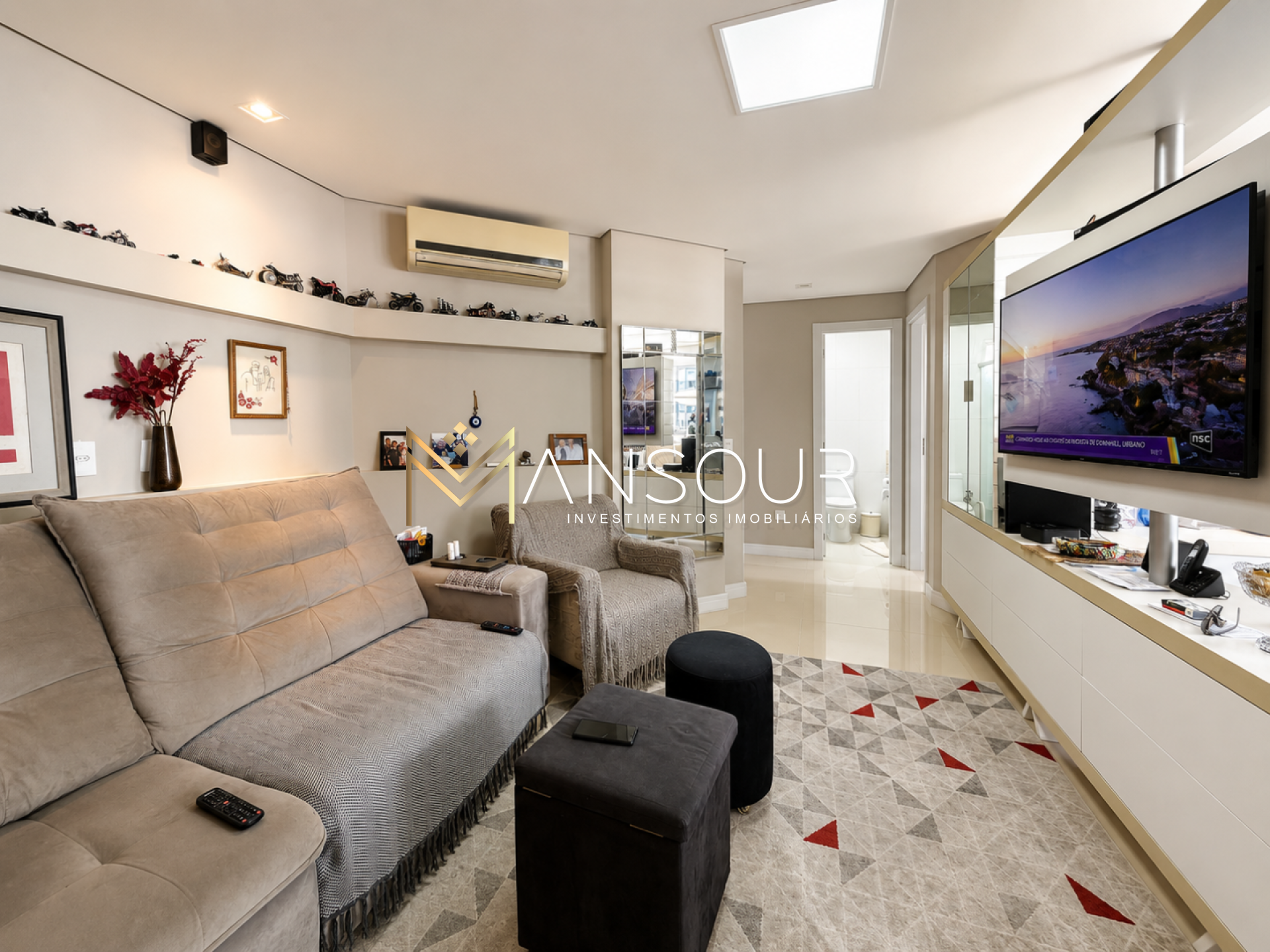 Apartamento Para Vender com 01 quarto e 02 suítes no bairro Pioneiros em Balneário Camboriú