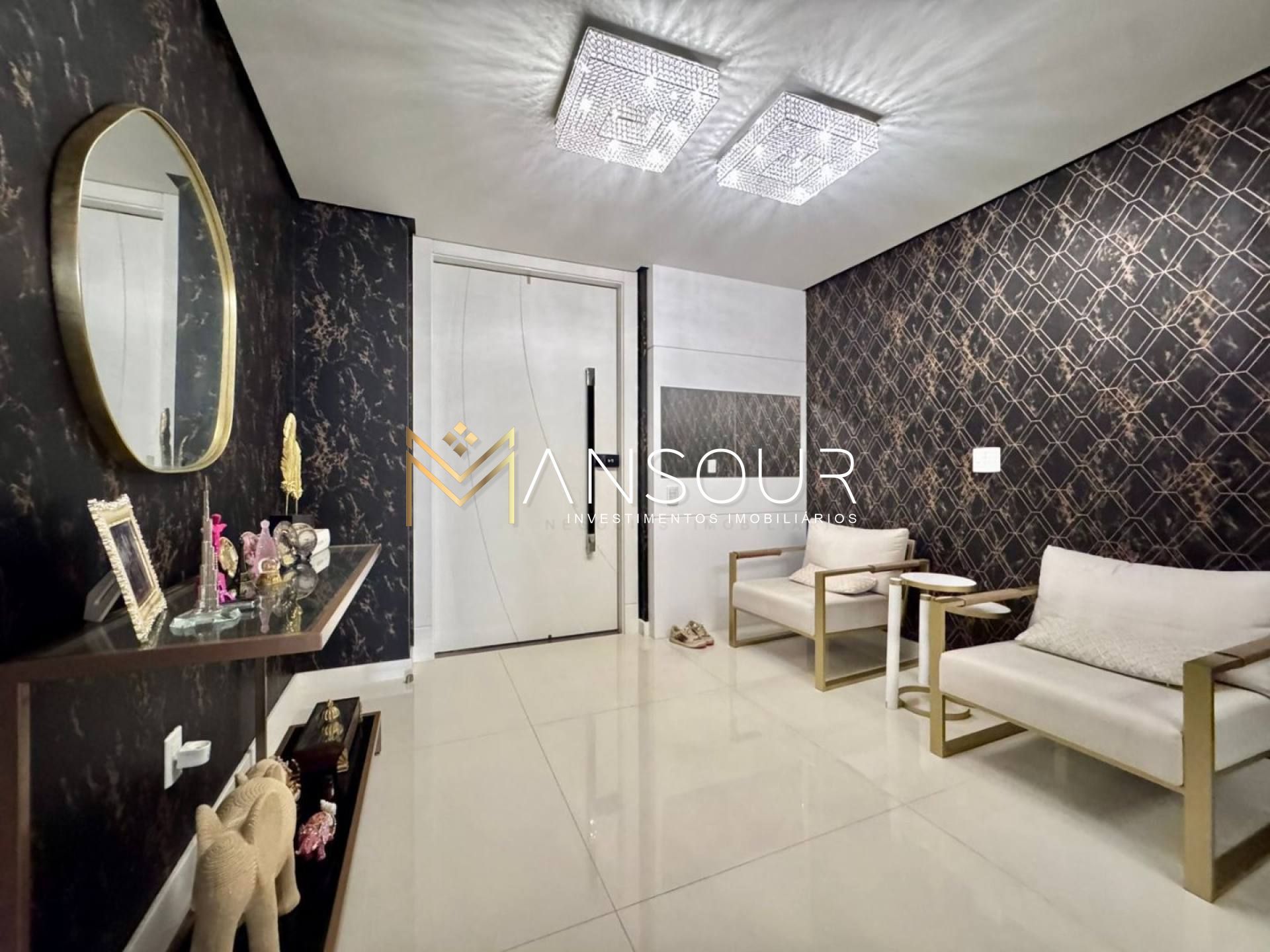 Apartamento Para Vender com 06 suítes no bairro Meia Praia em Itapema