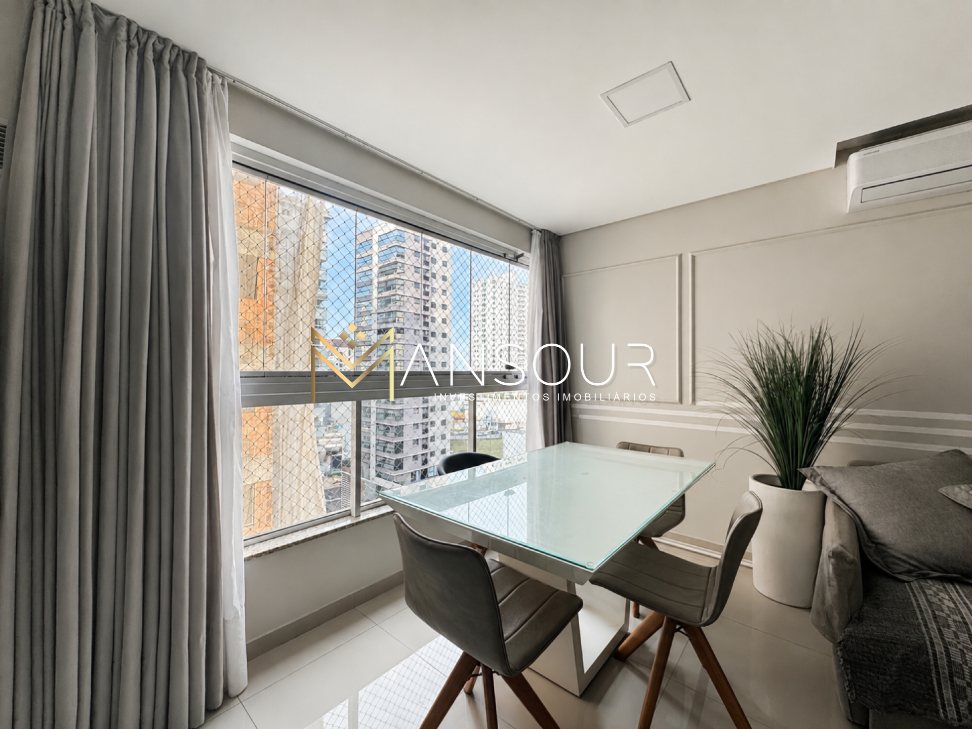Apartamento Para Vender com 01 quarto e 01 suíte no bairro Morretes em Itapema