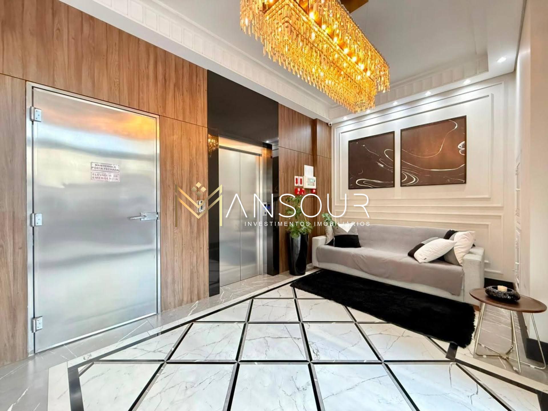 Apartamento Para Vender com 03 suítes no bairro Meia Praia em Itapema