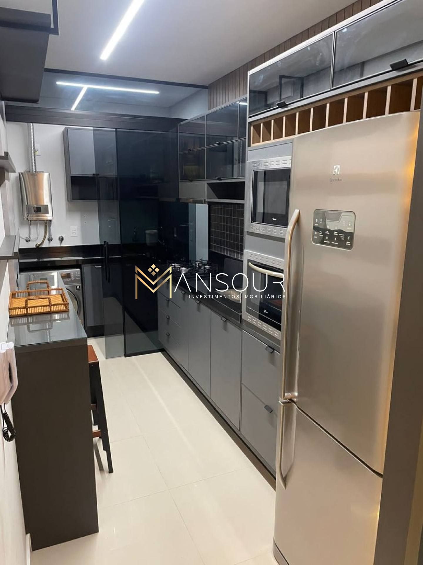 Apartamento Para Vender com 02 quartos no bairro Nações em Balneário Camboriú