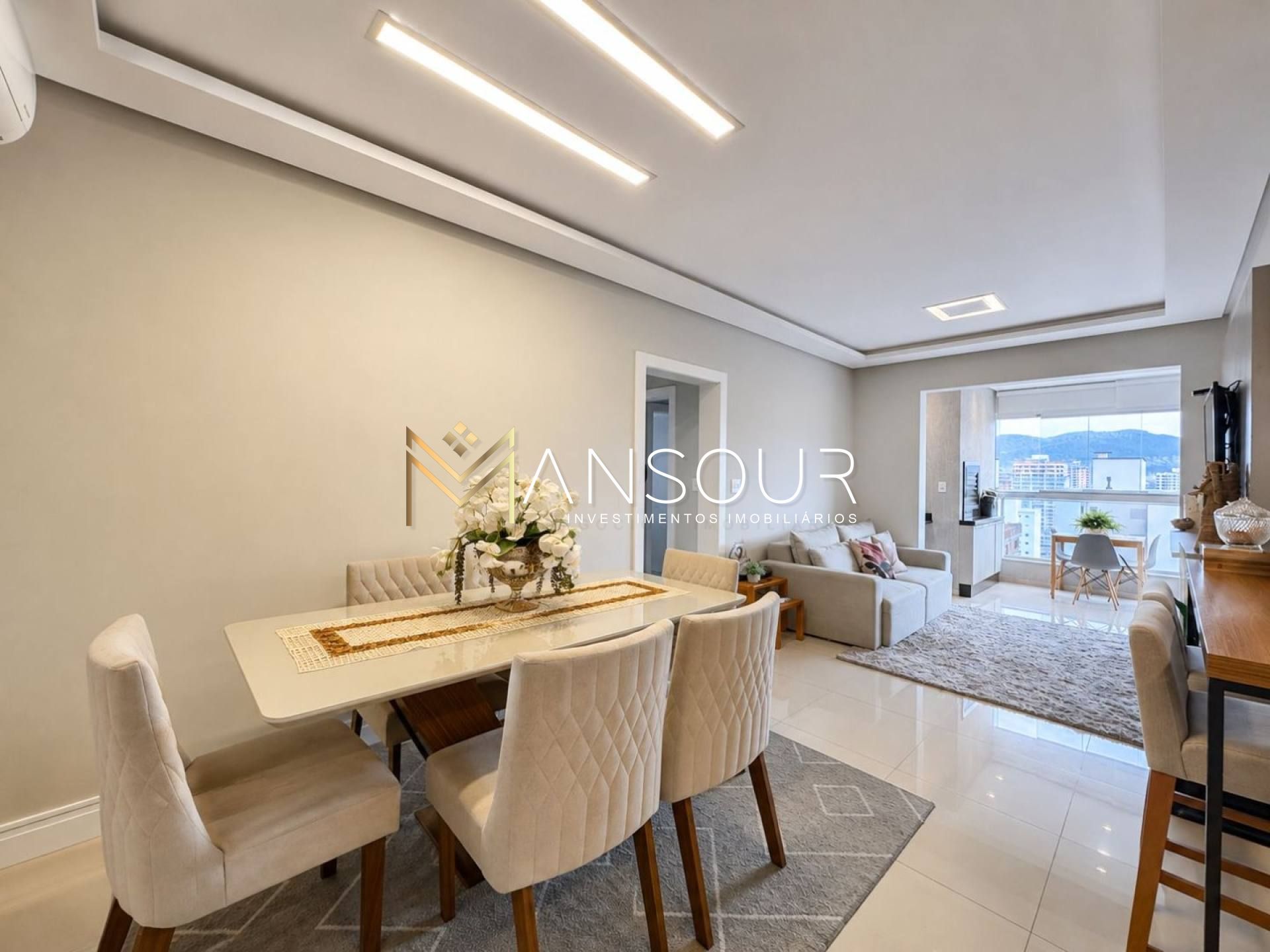 Apartamento Para Vender com 01 quarto e 01 suíte no bairro Meia Praia em Itapema