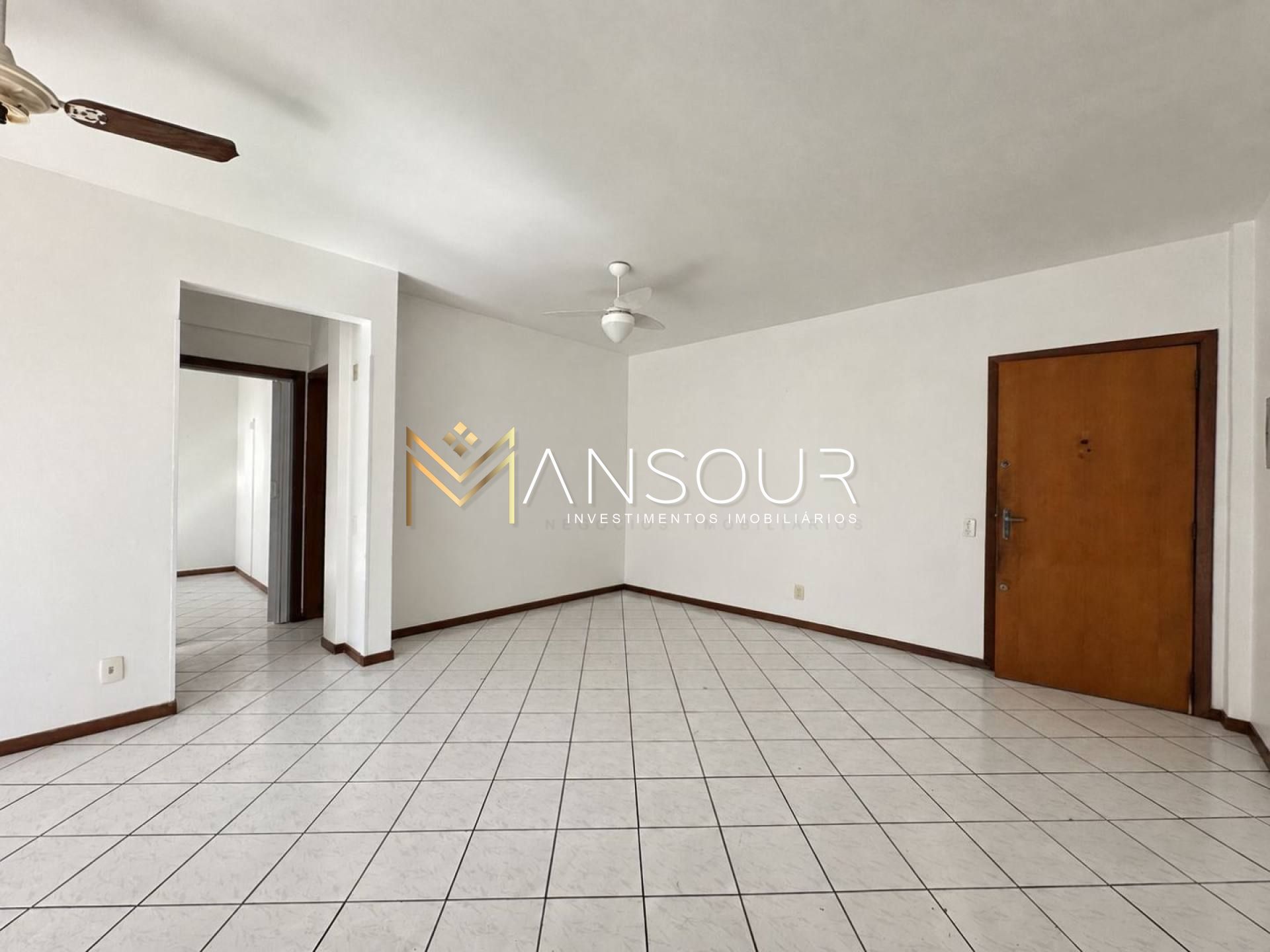 Apartamento Para Vender no bairro Meia Praia em Itapema