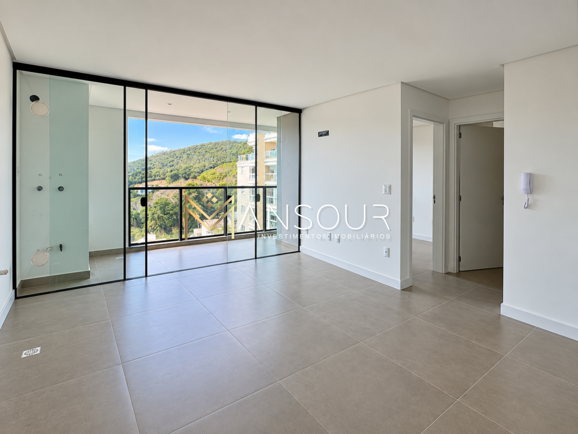Apartamento Para Vender com 01 quarto e 01 suíte no bairro Meia Praia em Itapema