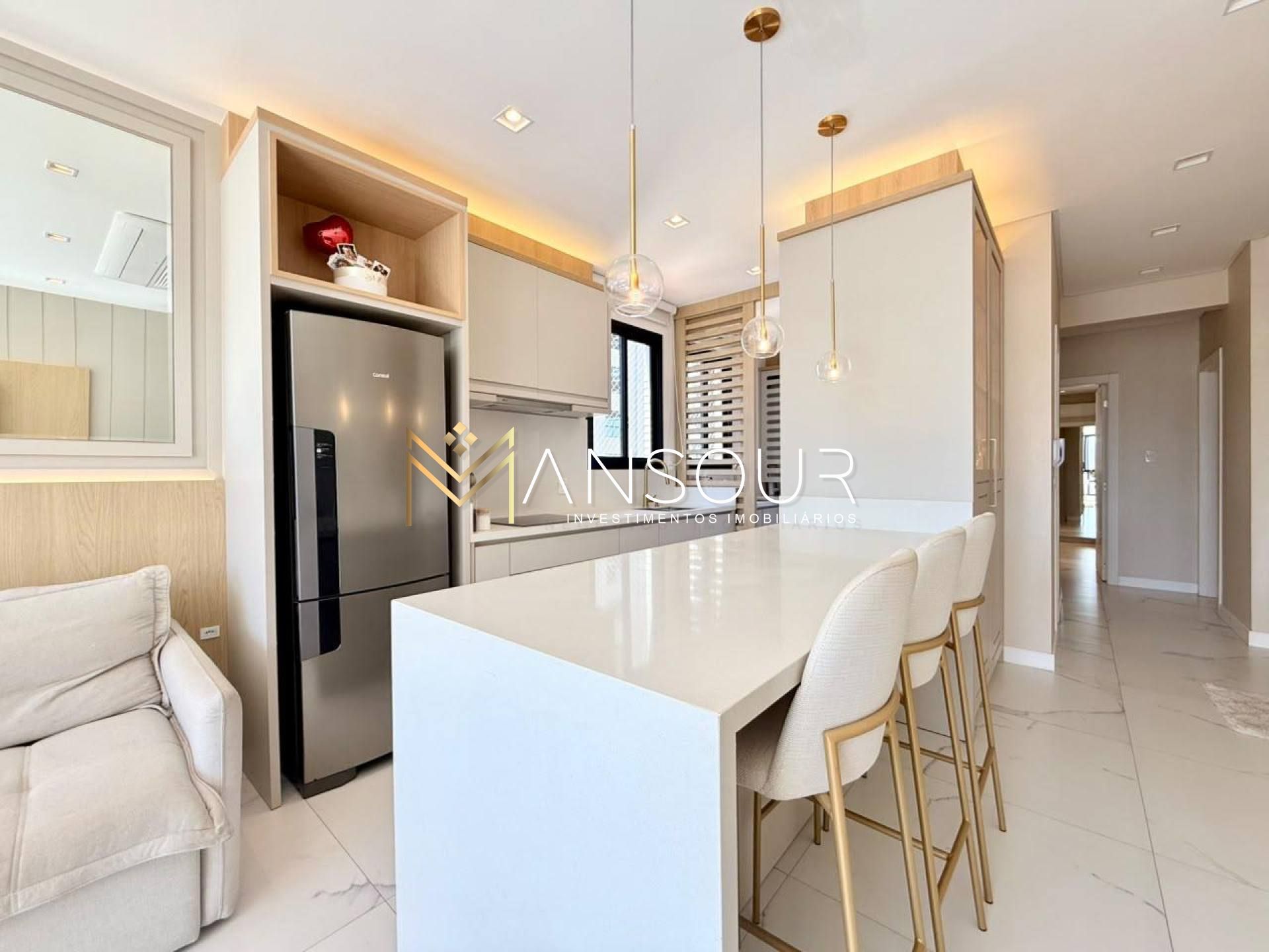 Apartamento Para Vender 02 suítes no bairro Balneário Perequê em Porto Belo