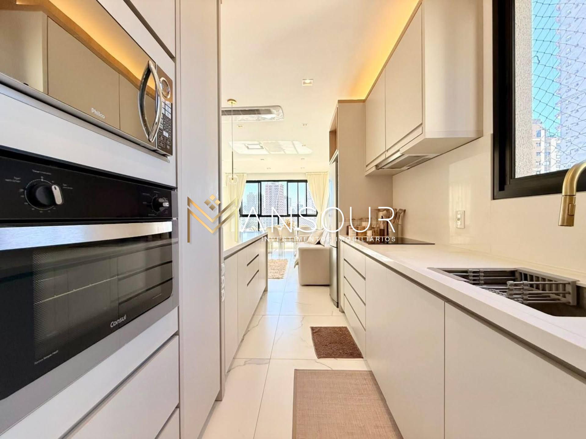 Apartamento Para Vender 02 suítes no bairro Balneário Perequê em Porto Belo