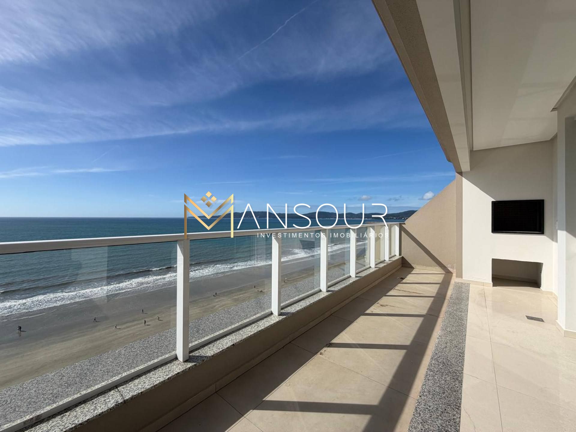 Apartamento Para Vender 04 suítes no bairro Meia Praia em Itapema