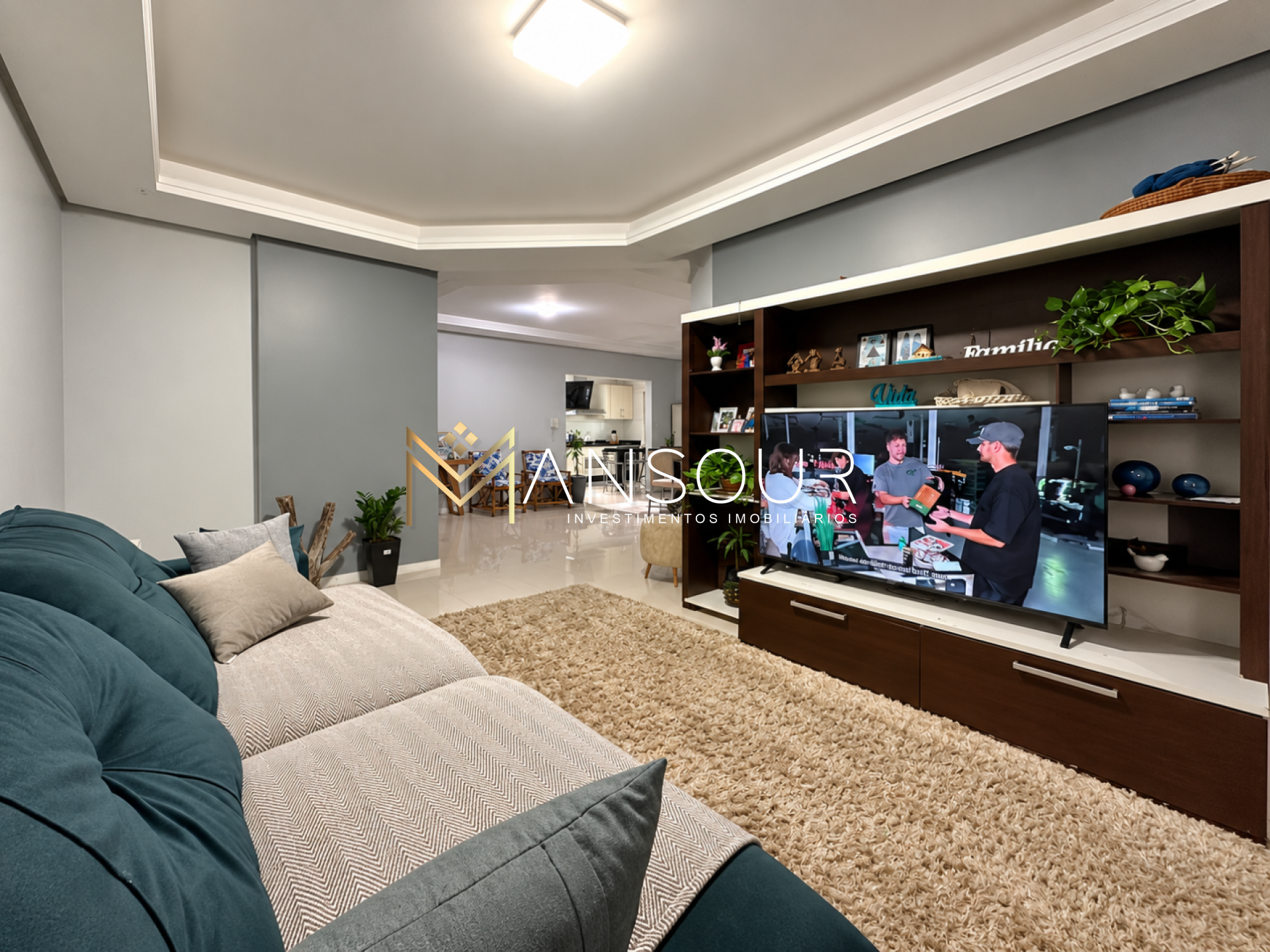 Apartamento Para Vender com 02 quartos 01 suítes no bairro Meia Praia em Itapema