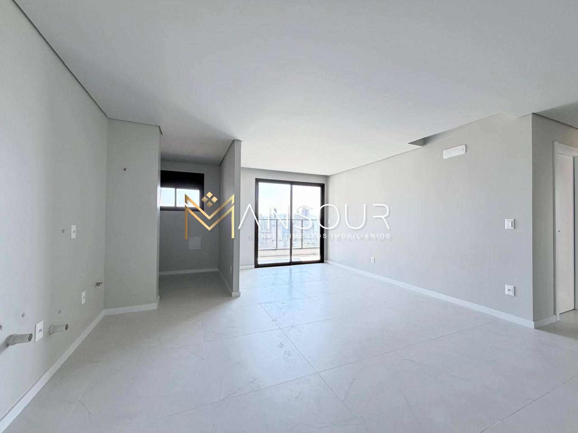 Apartamento Para Vender 03 suítes no bairro Pereque em Porto Belo