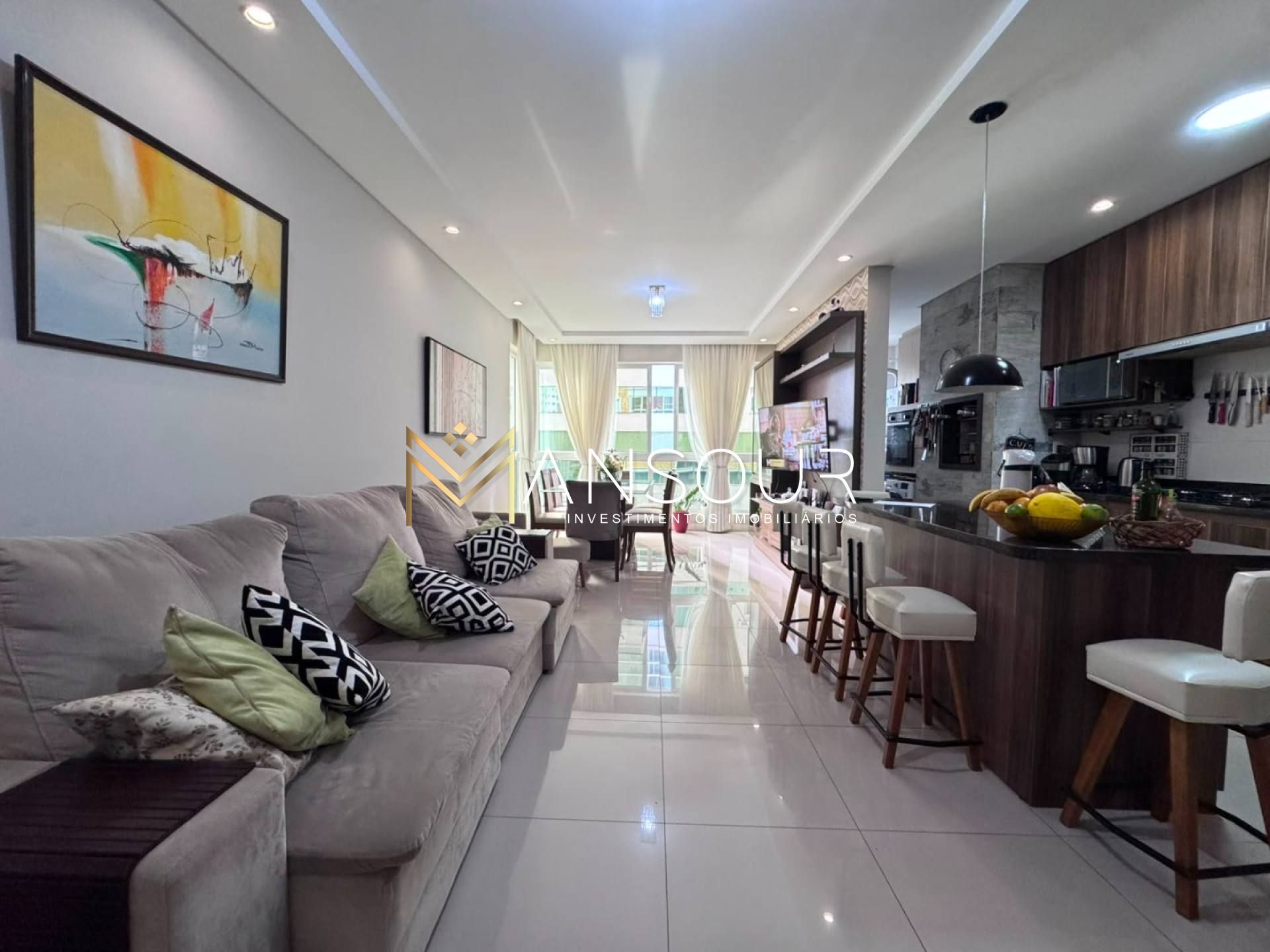 Apartamento Para Vender com 02 quartos E 01 suíte no bairro Centro em Balneário Camboriú