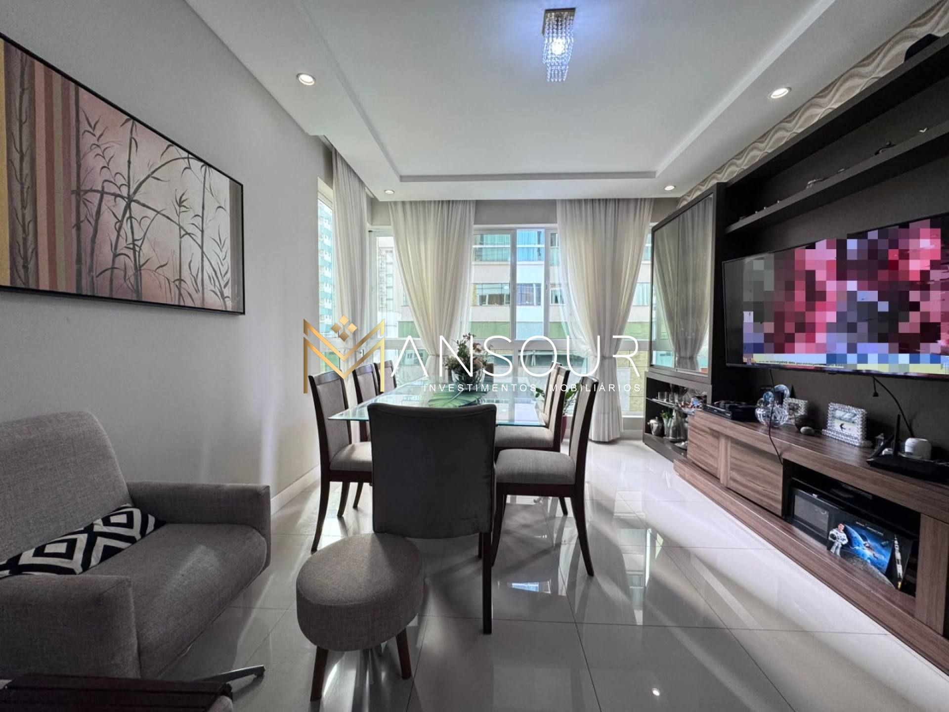 Apartamento Para Vender com 02 quartos E 01 suíte no bairro Centro em Balneário Camboriú