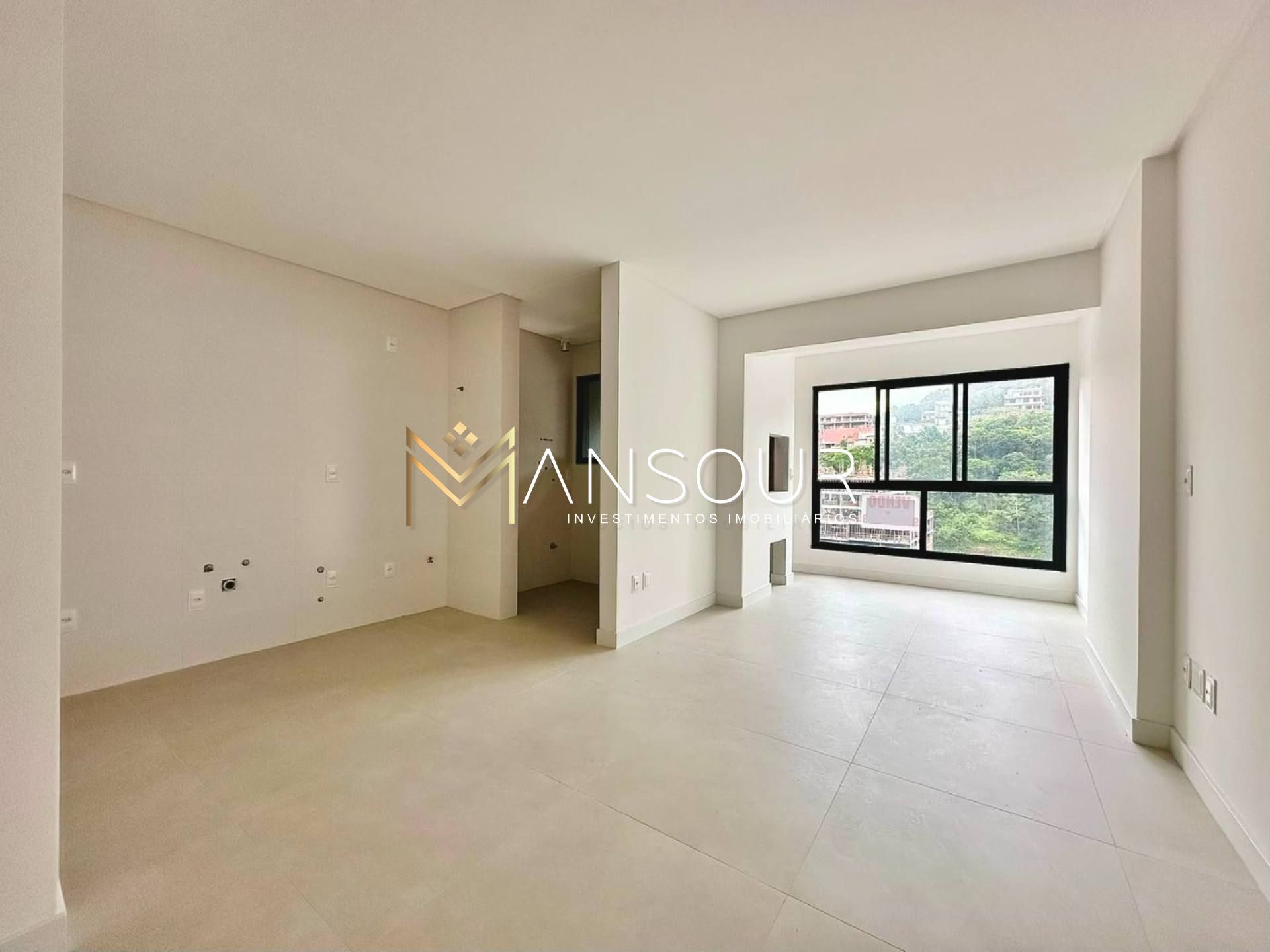 Apartamento Para Vender com 02 suítes no bairro Morretes em Itapema