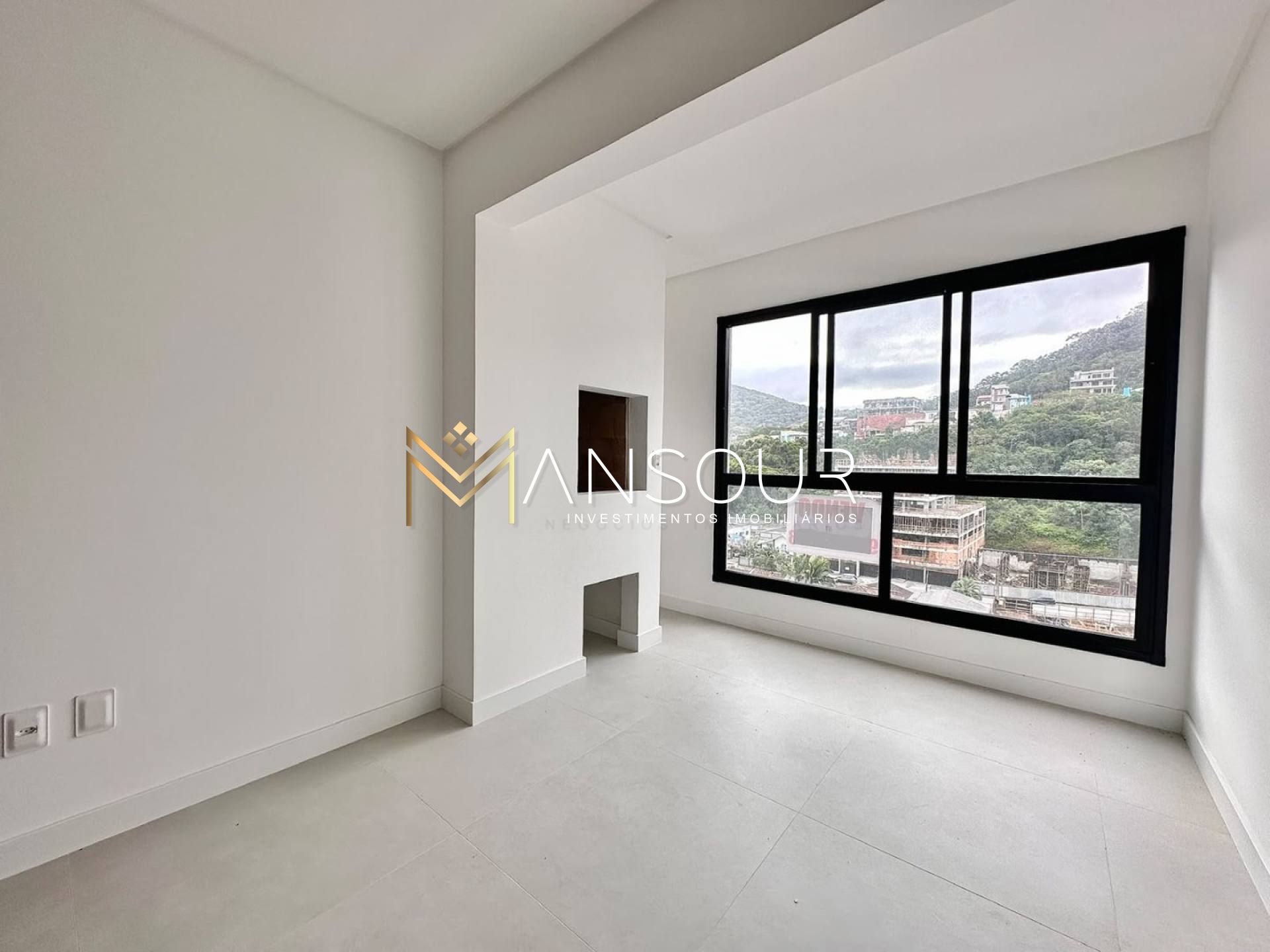 Apartamento Para Vender com 02 suítes no bairro Morretes em Itapema