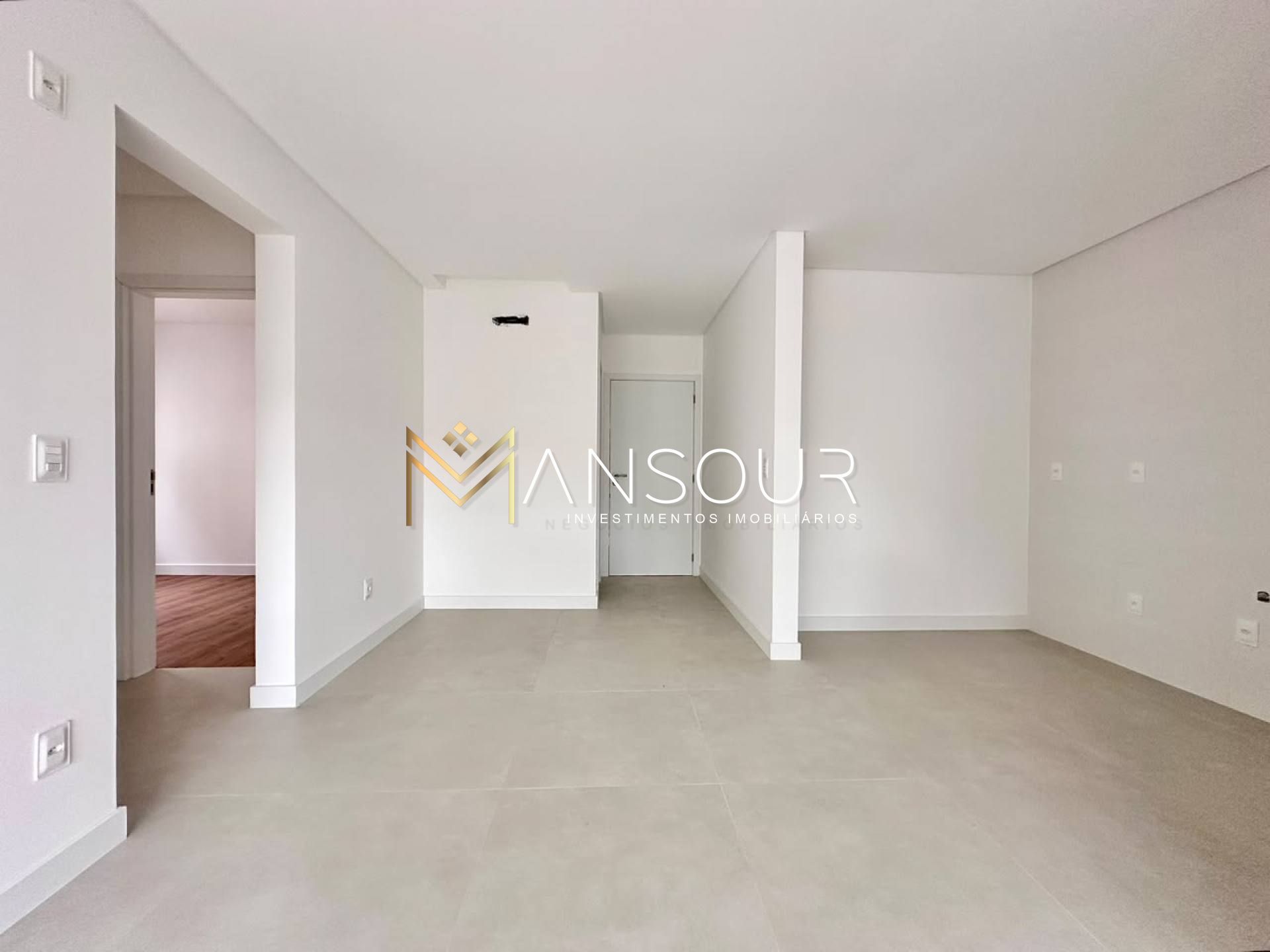Apartamento Para Vender com 02 suítes no bairro Morretes em Itapema