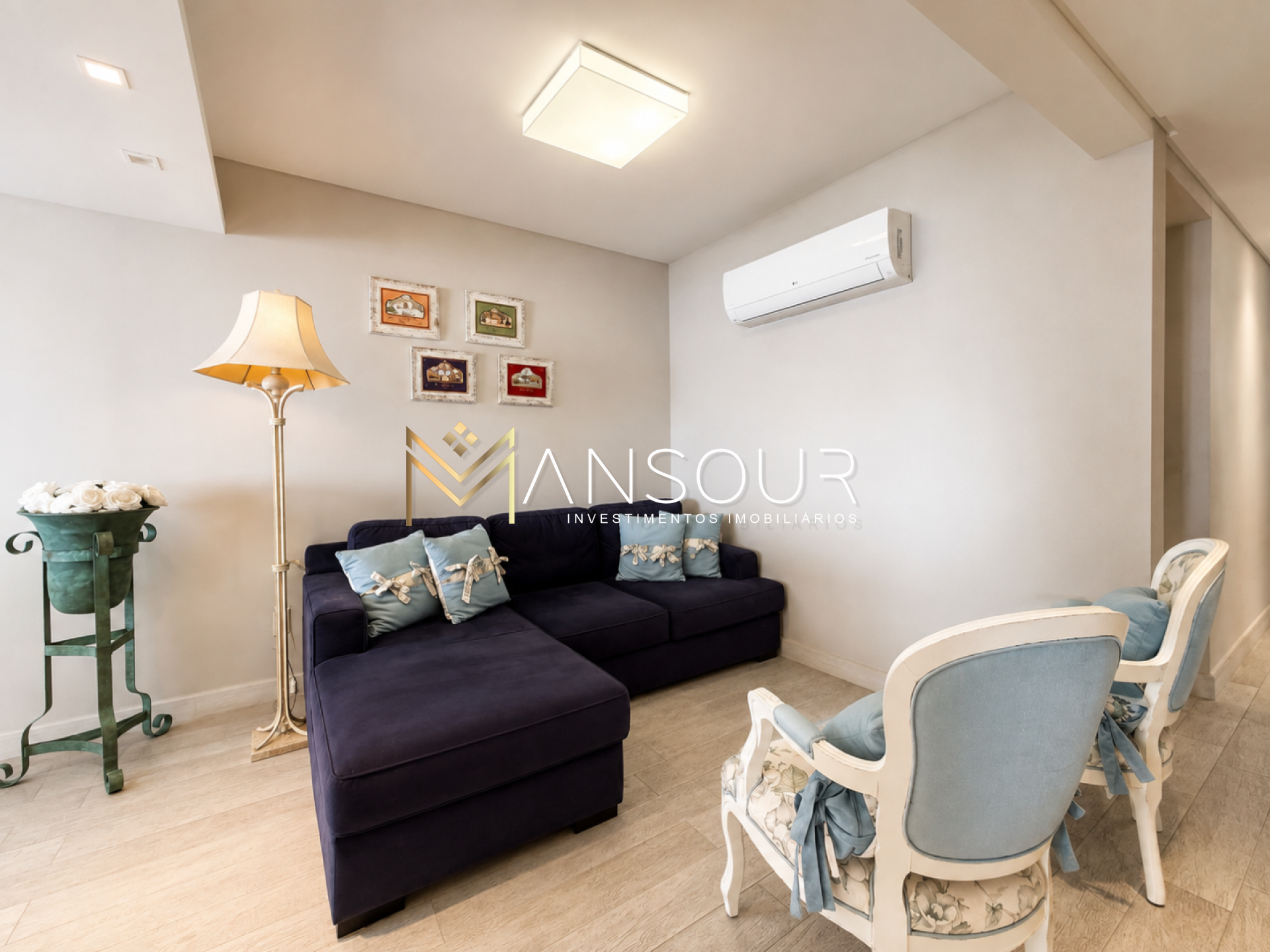 Apartamento Para Vender 03 suítes no bairro Centro em Balneário Camboriú