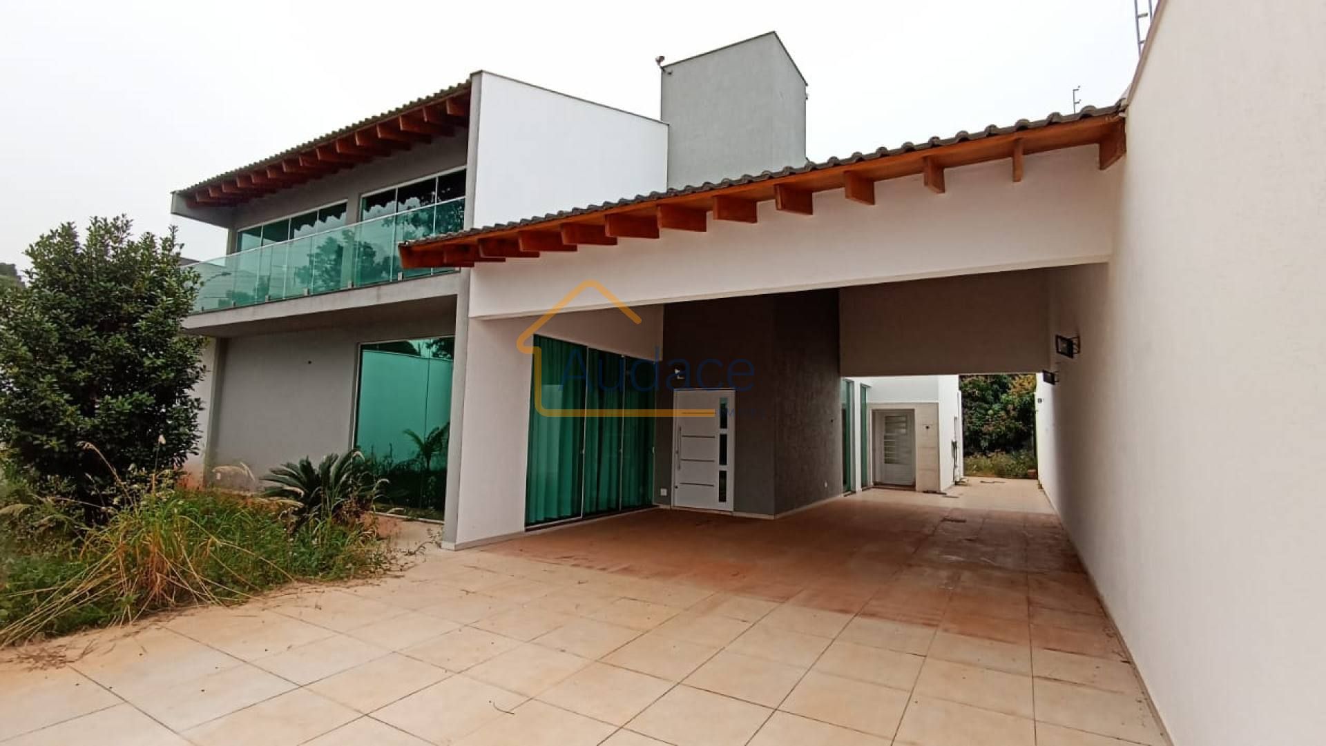 Vende-se Sobrado Jd. Mediterrâneo