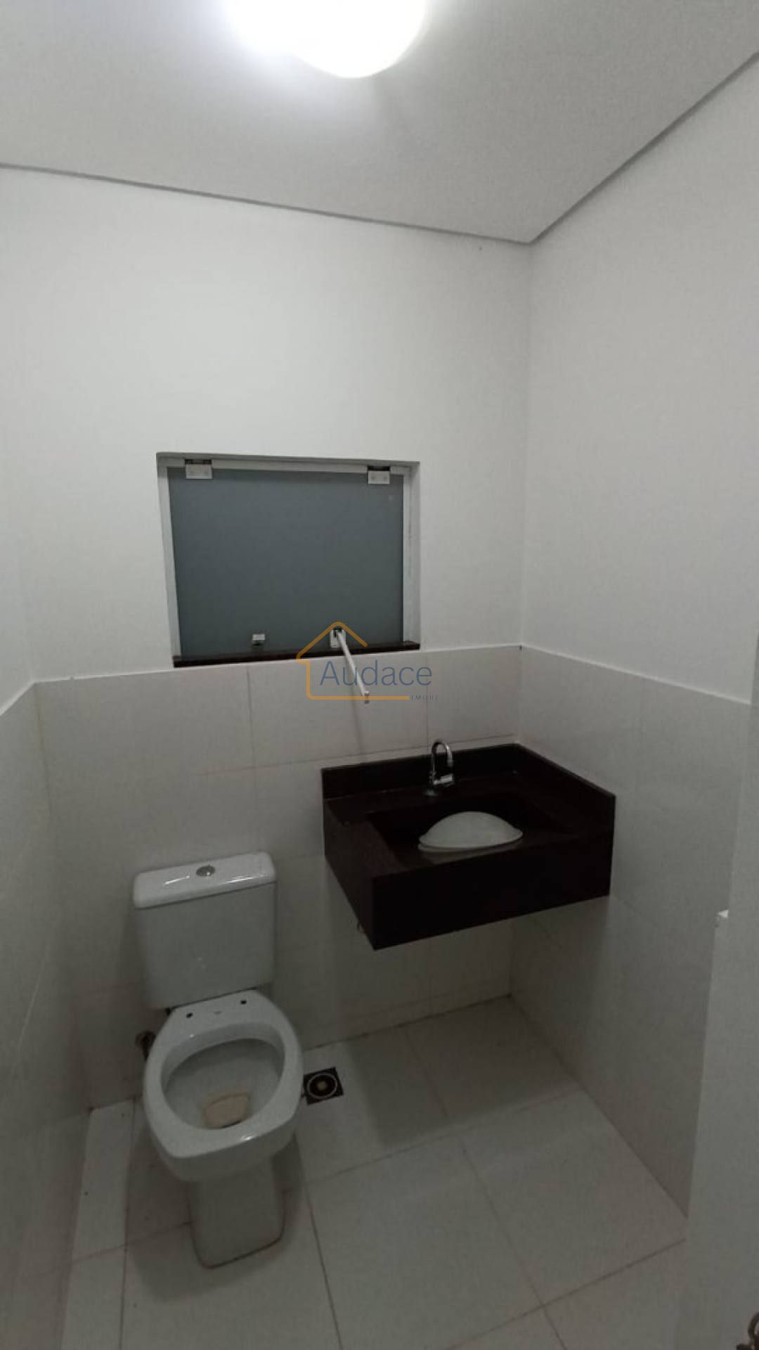 Vende-se Sobrado Jd. Mediterrâneo