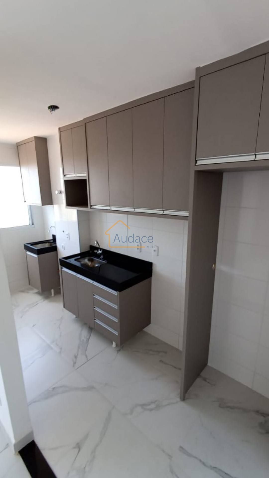 Vende-se Apto Residencial La Sicília